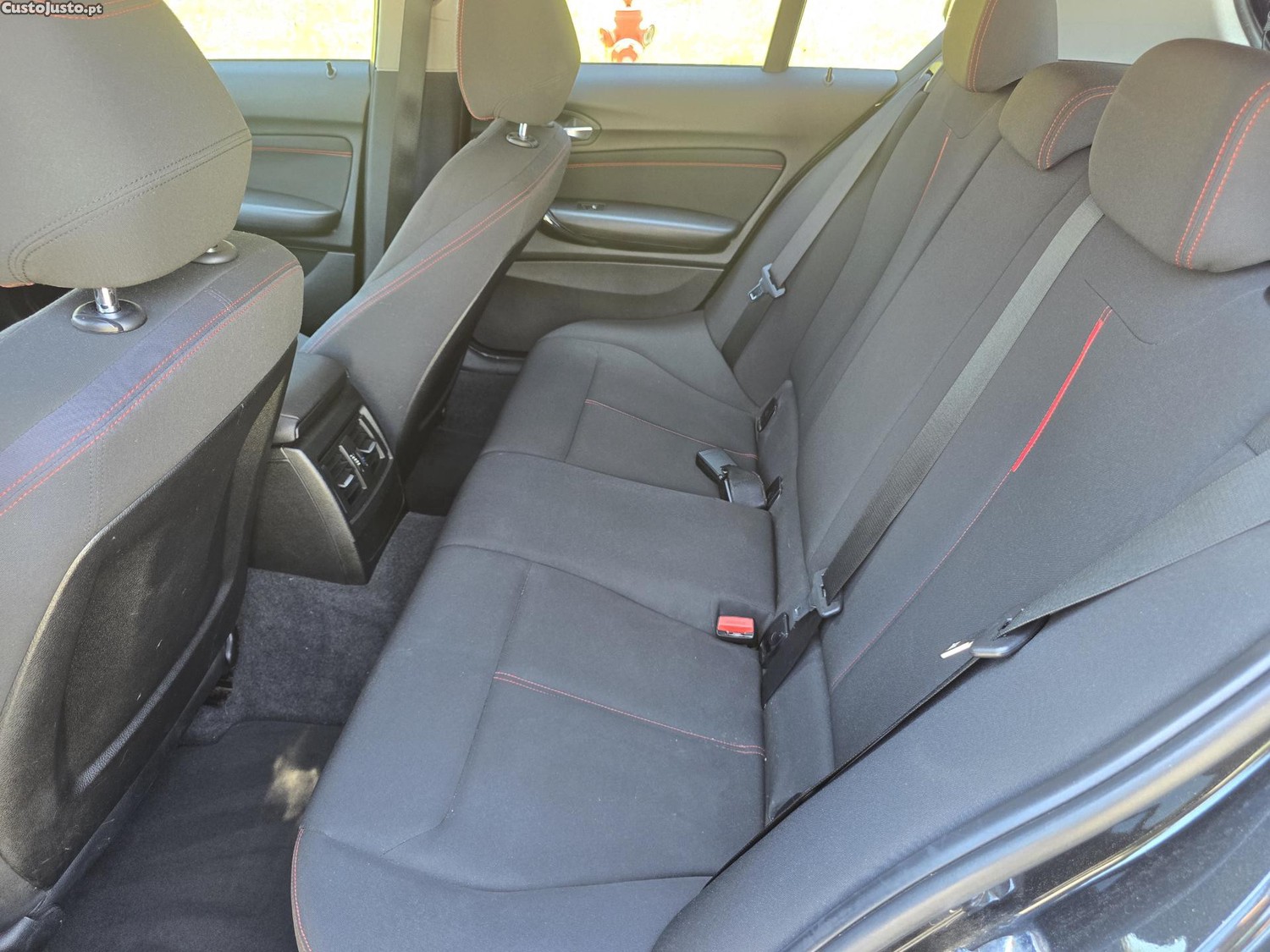BMW 120 d sport line — fotografia 3
