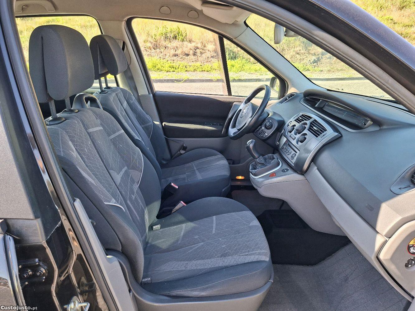 Renault Scénic 1.5 Dci Dynamic Estimada — fotografia 3