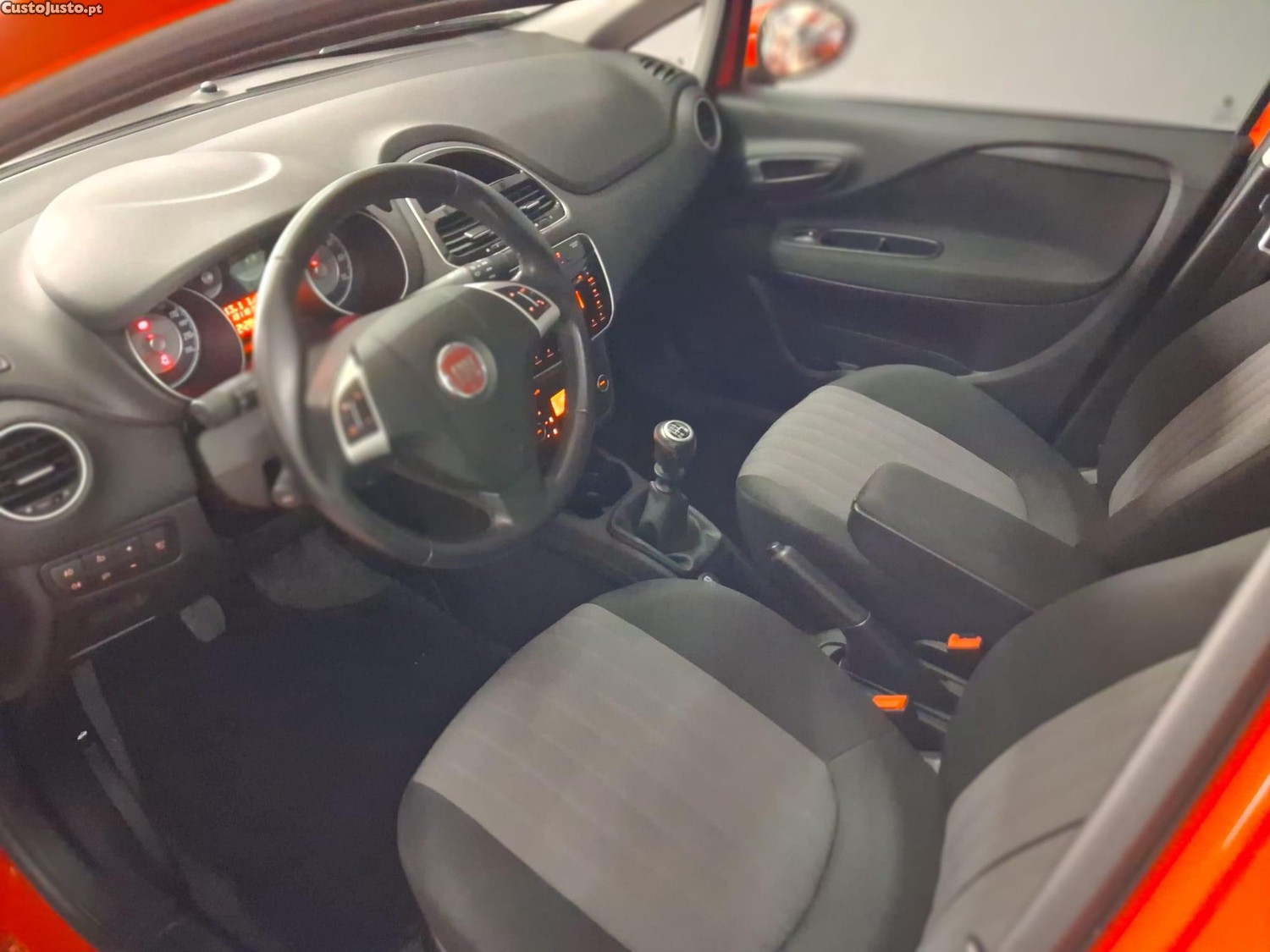 Fiat Punto 1.2 Lounge S&S — fotografia 12