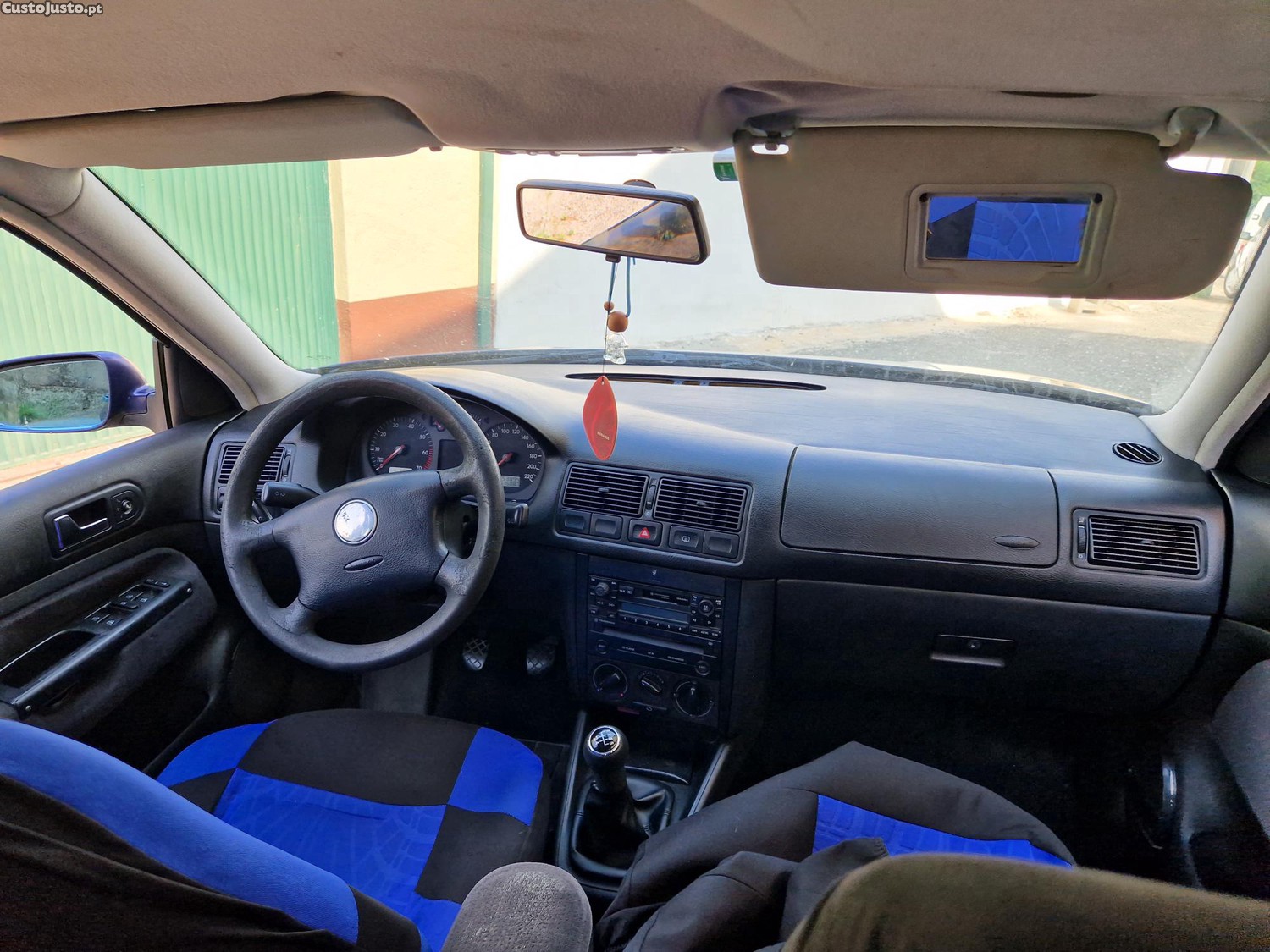 Volkswagen Golf 4 — fotografia 3