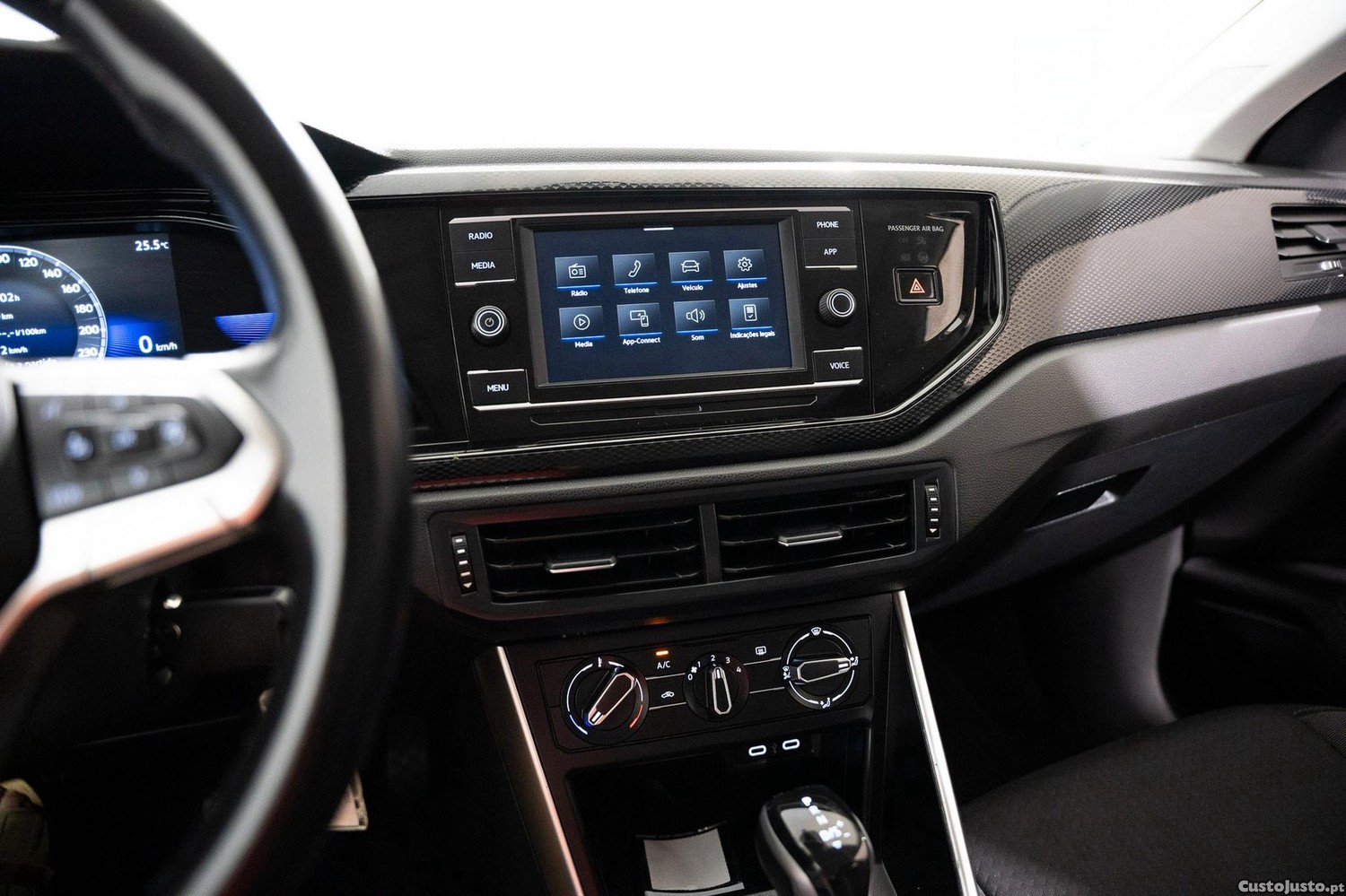 Volkswagen Taigo 1.0 TSI Life DSG — fotografia 12