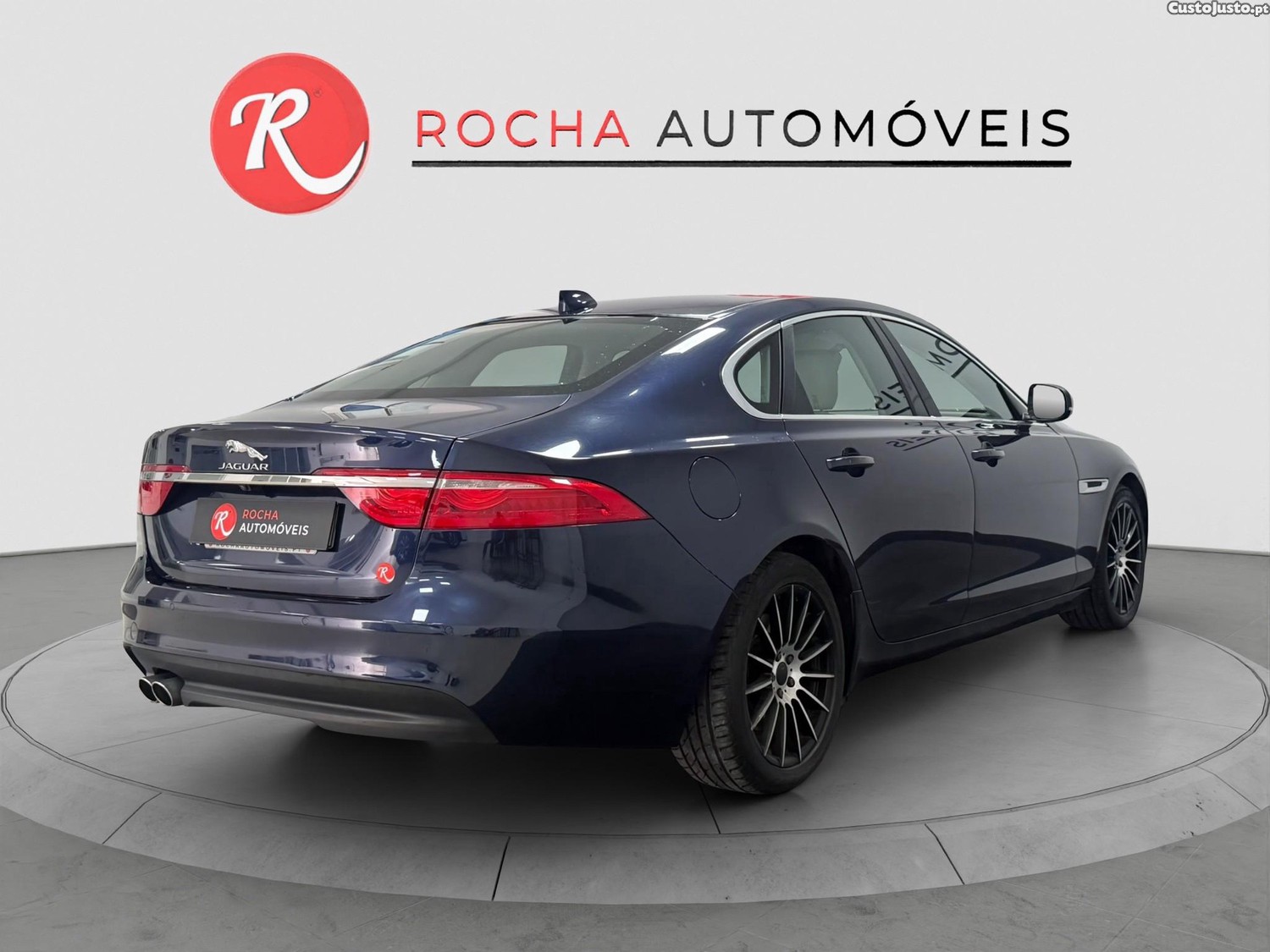 Jaguar XF 2.0D PRESTIGE — fotografia 7
