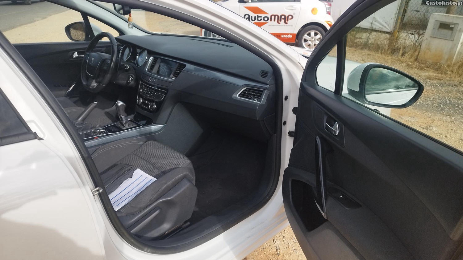 Peugeot 508 SW 1.6 automática — fotografia 4