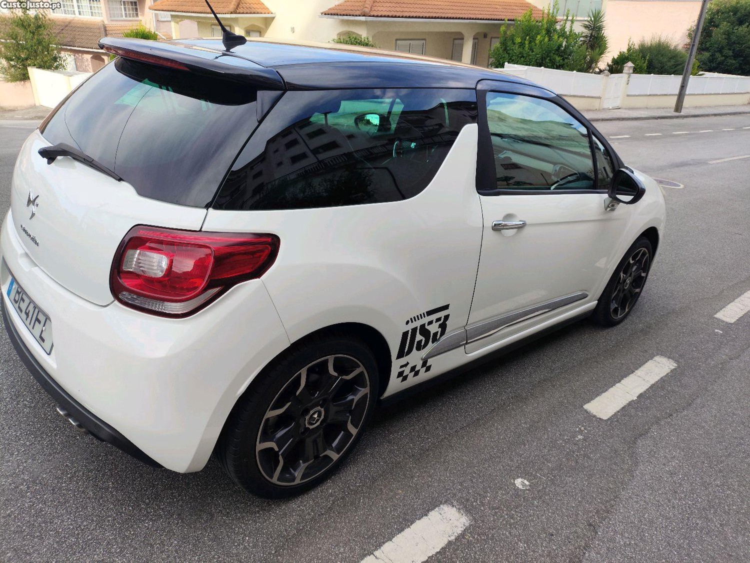 Citroën DS3 1.6 HDI Ultra Prestige — fotografia 4