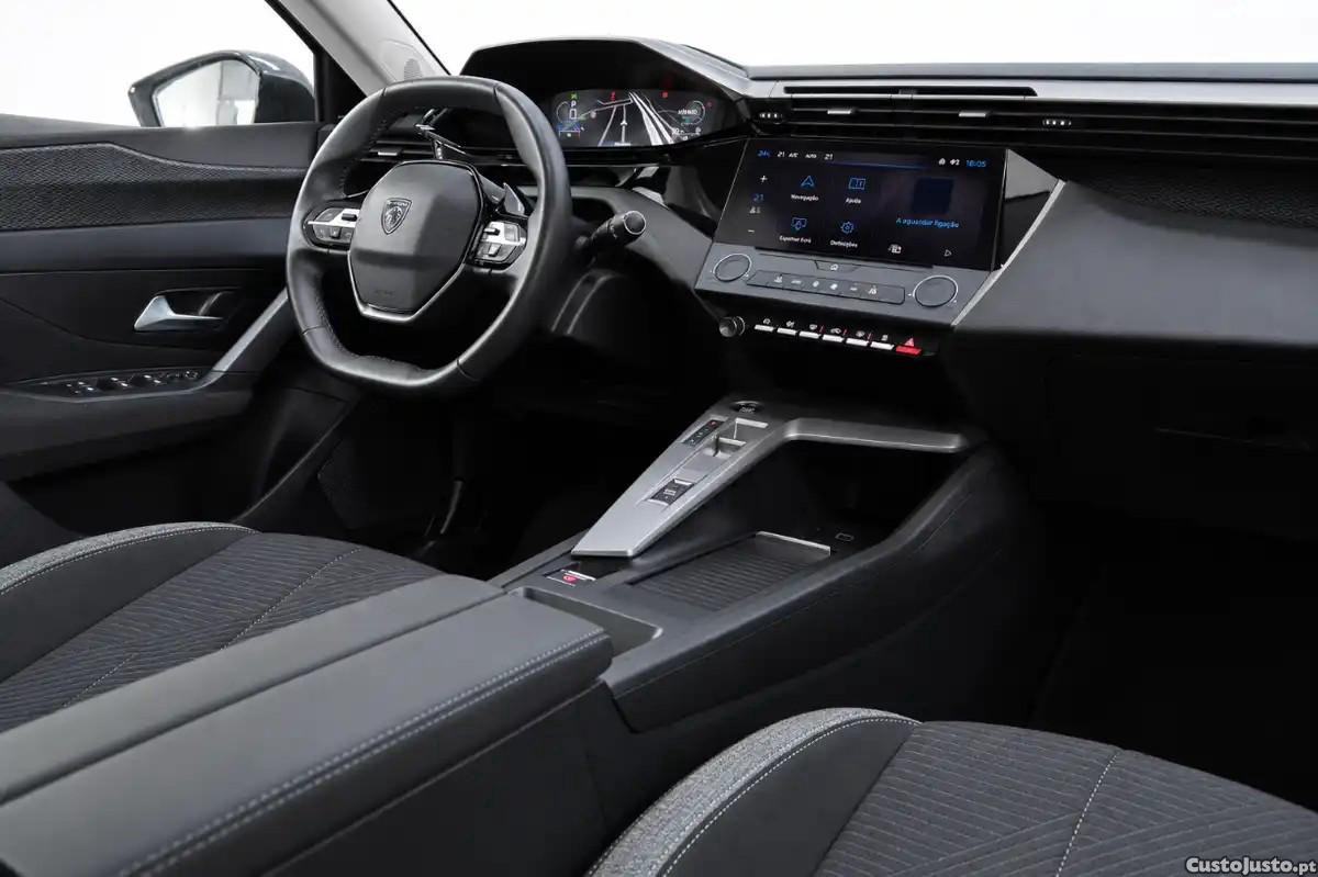 Peugeot 308 1.6 Hybrid Active Pack e-EAT8 — photo 4