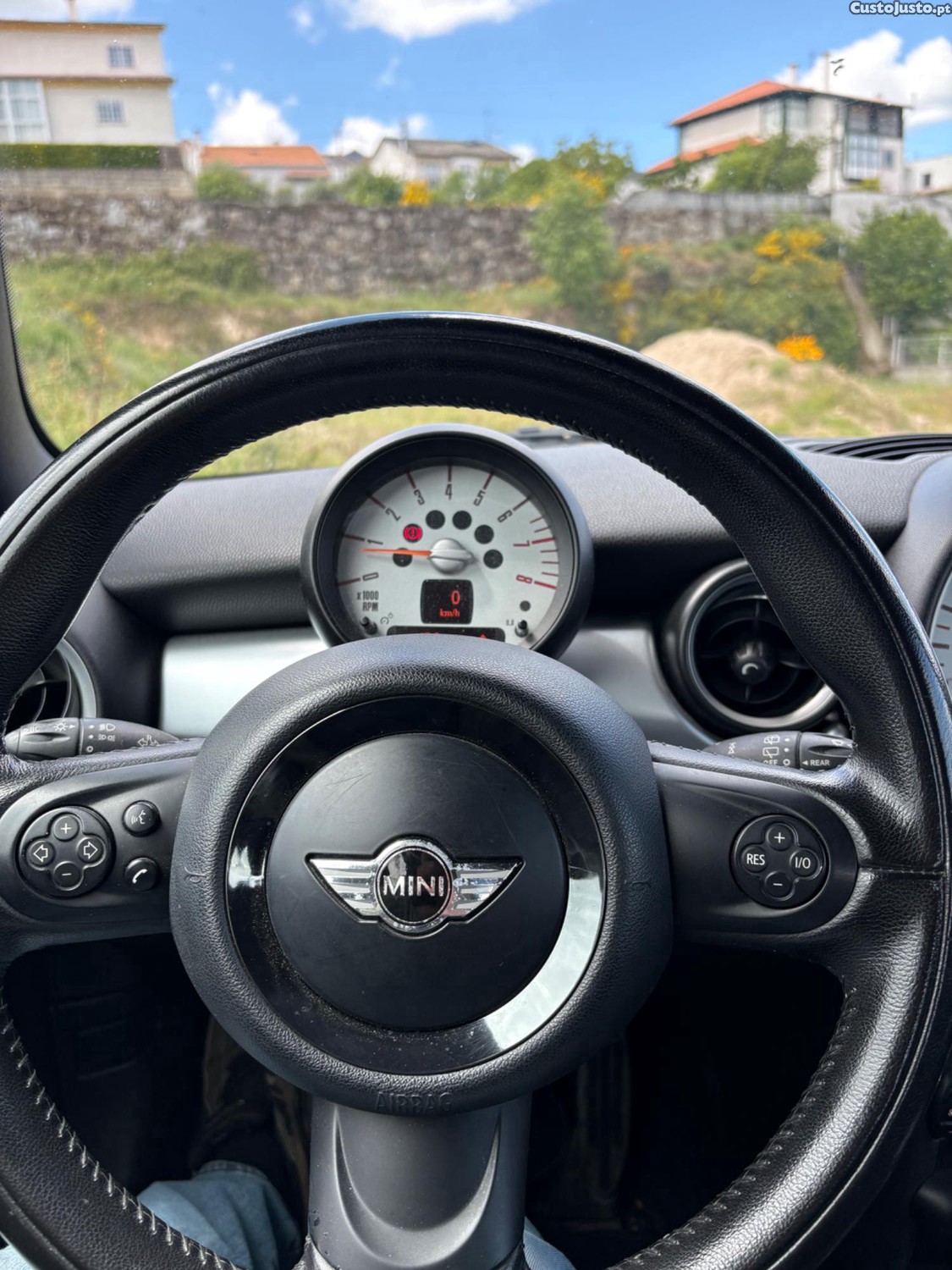 MINI Cooper S - 11 — photo 2