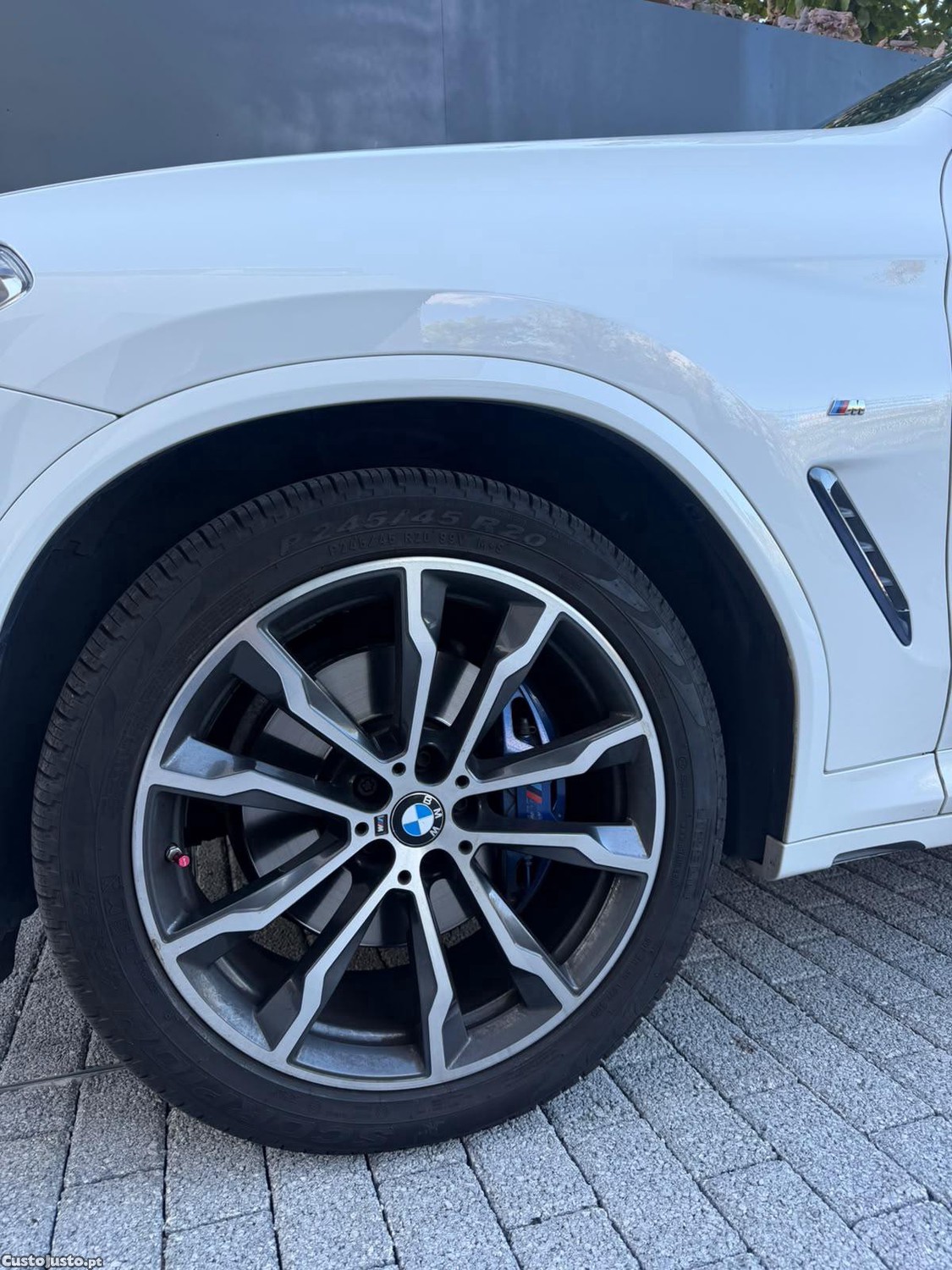 BMW X4 Xdrive20d — photo 4