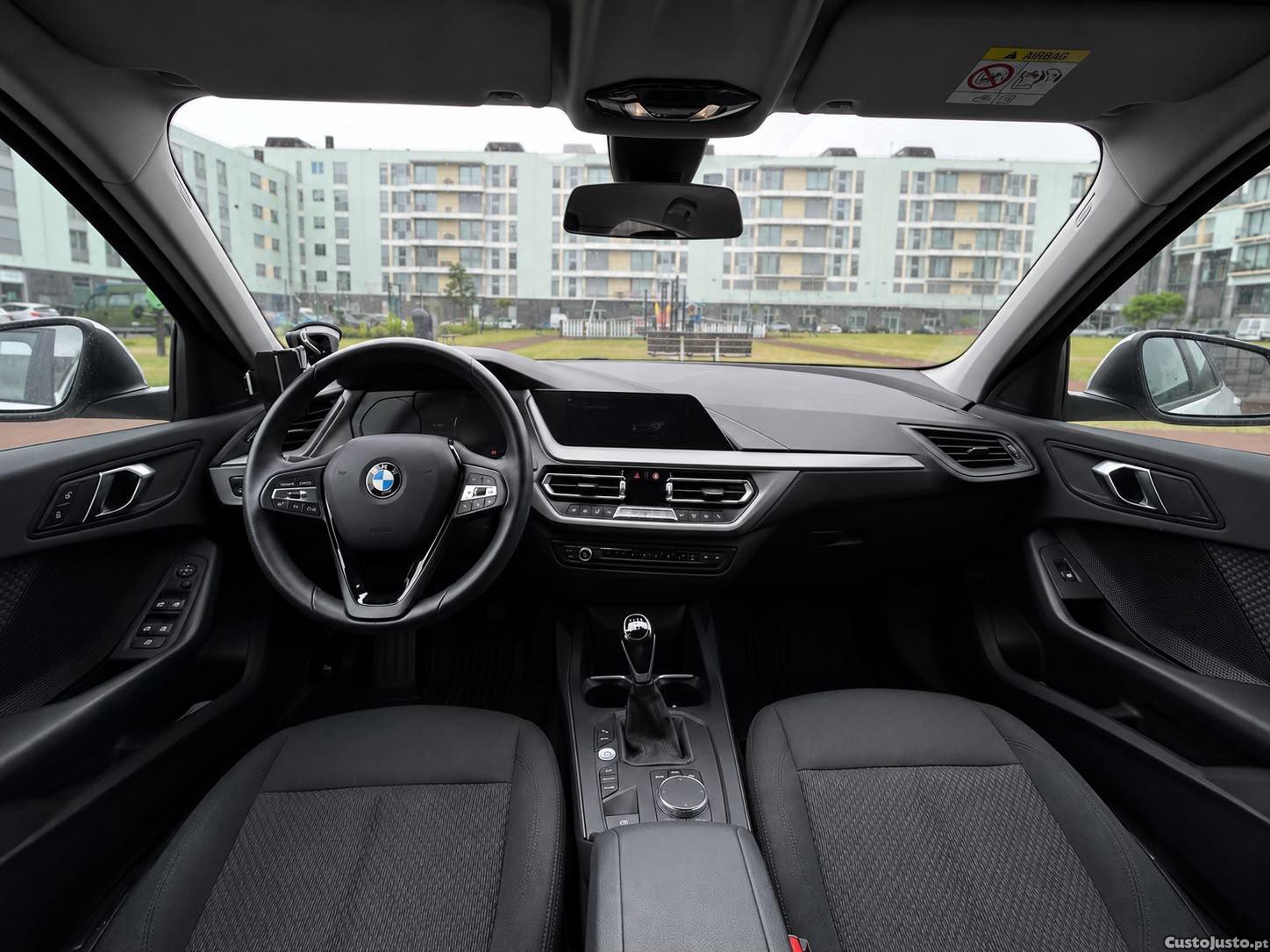 BMW 118 iF1H — fotografia 2