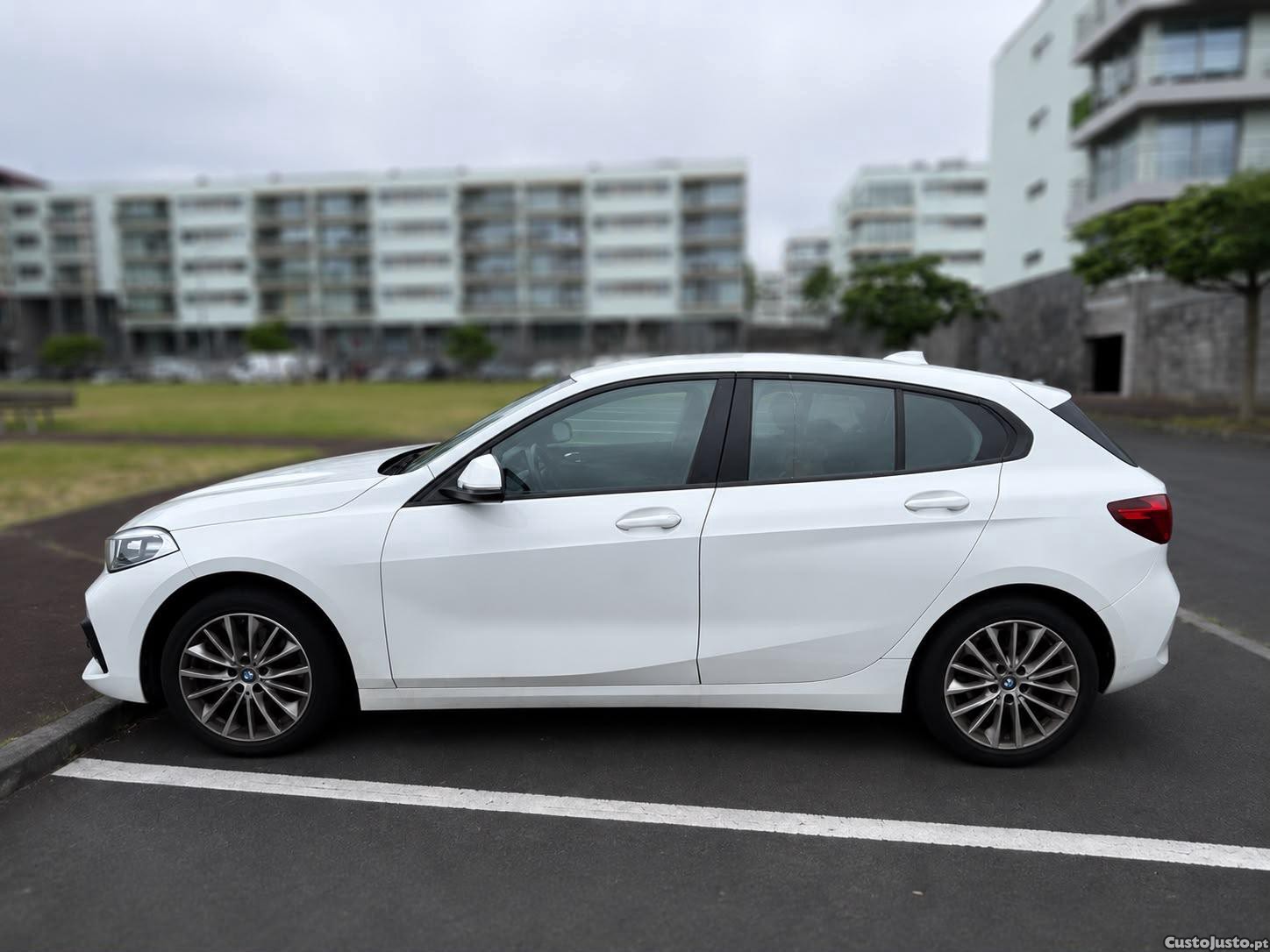 BMW 118 iF1H — fotografia 4