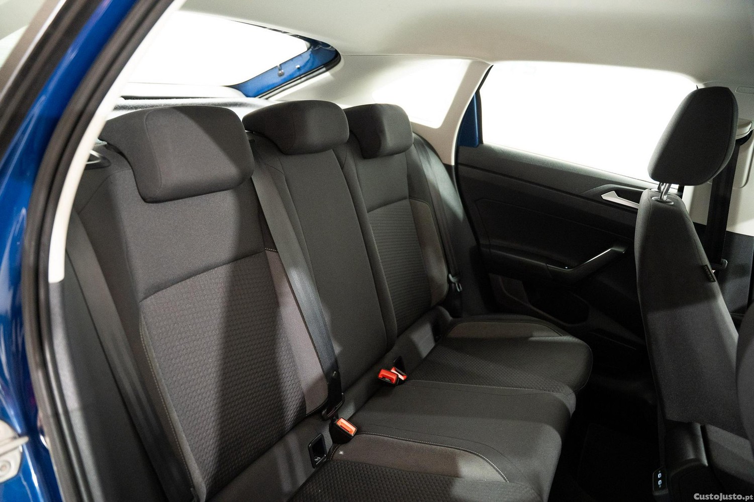 Volkswagen Taigo 1.0 TSI Life DSG — fotografia 8