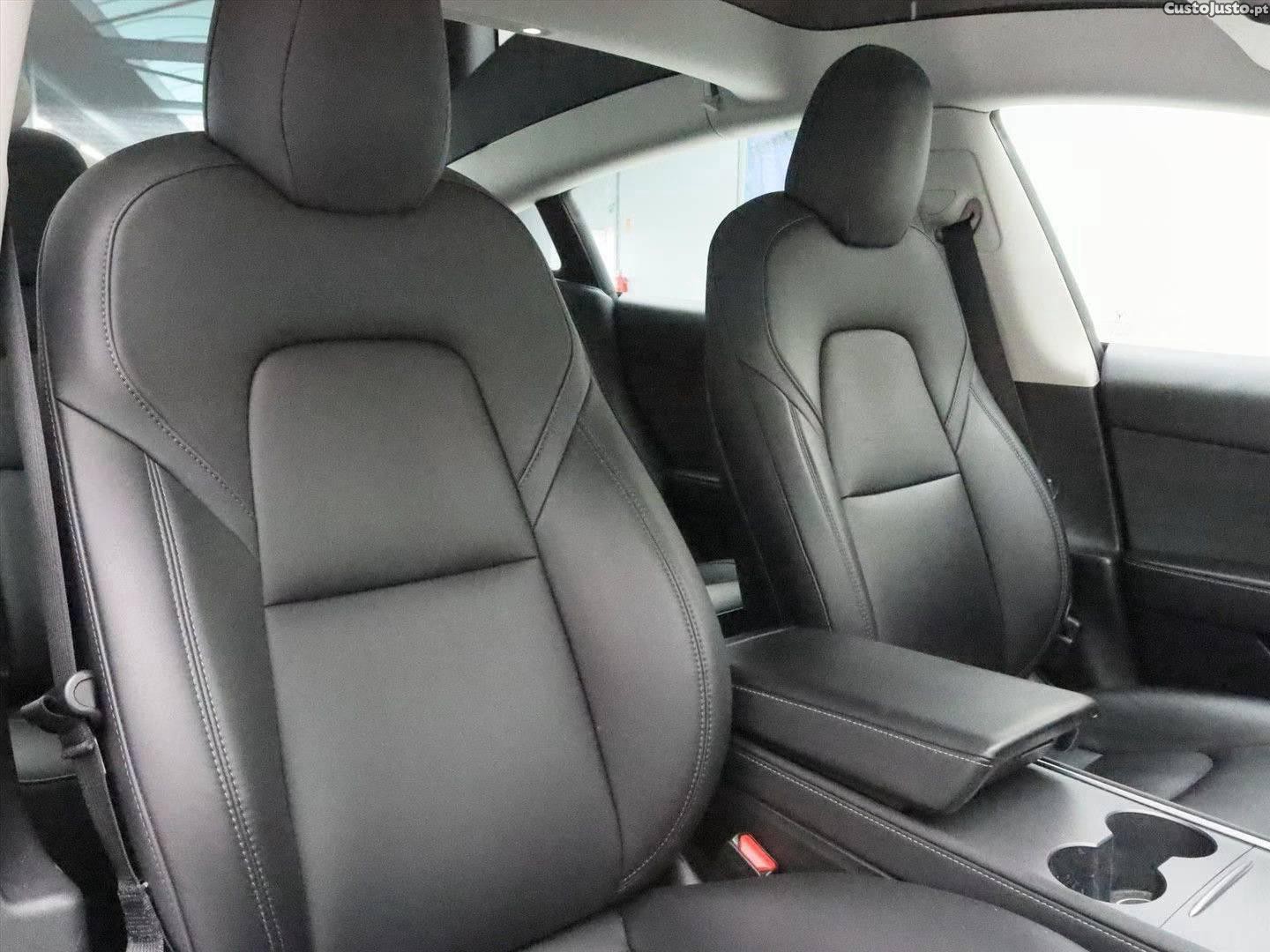 Tesla Model 3 Standard RWD Plus — photo 4