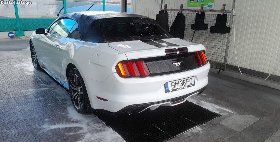 Ford Mustang 2.3 ecoboost