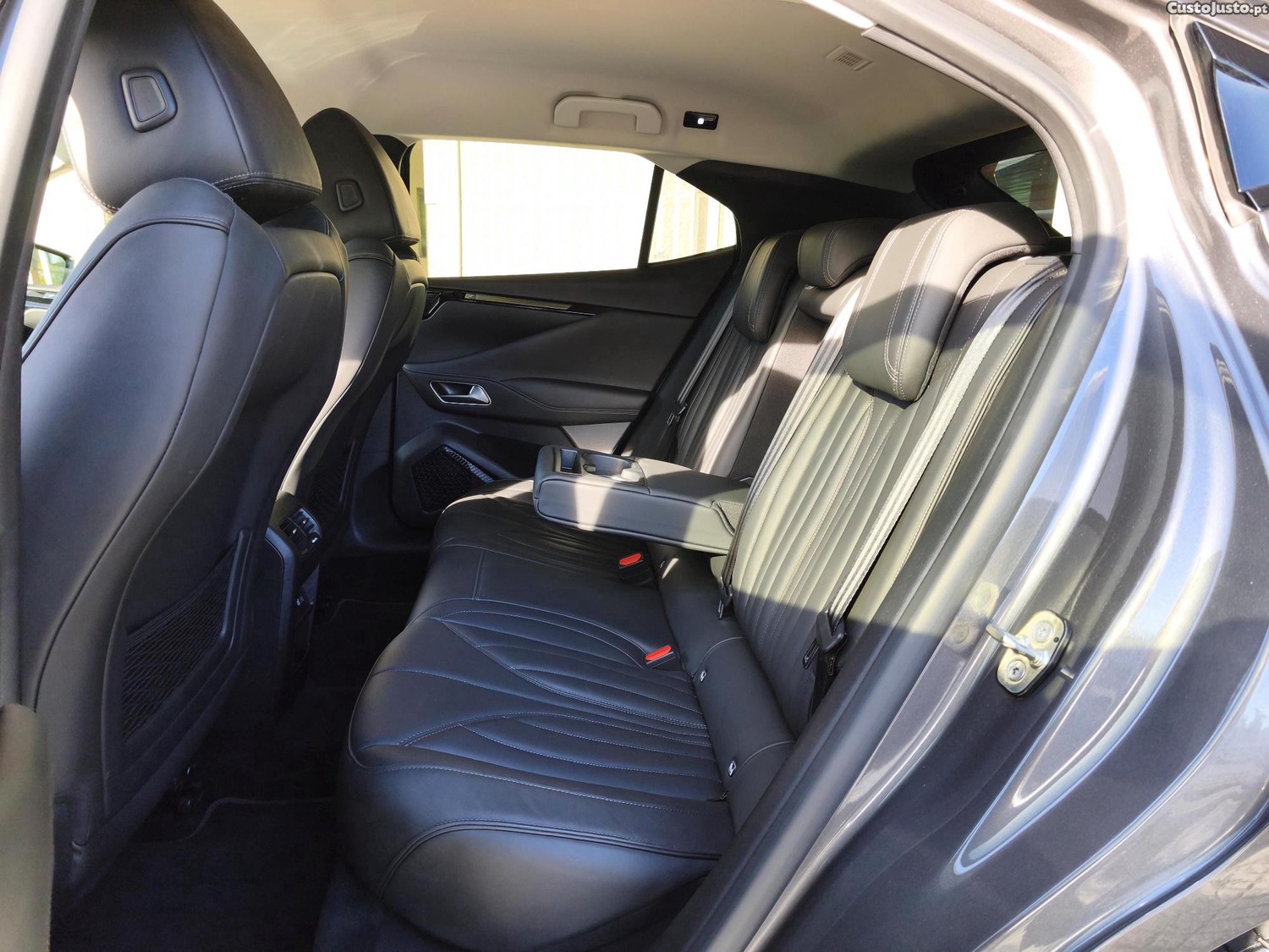 DS 4 4 1.6 E-Tense 225cv Rivoli IVA DEDUTIVEL — fotografia 14
