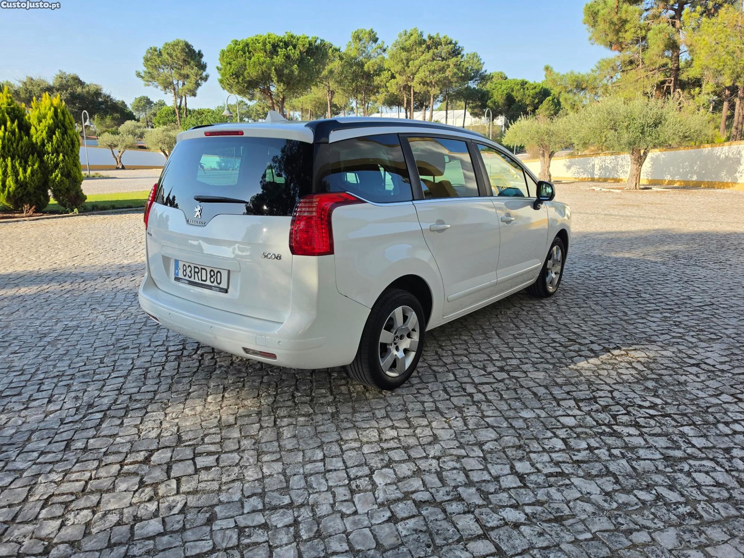 Peugeot 5008 1.6HDI 120cv NACIONAL Automático 7 lugares - 16 — photo 3