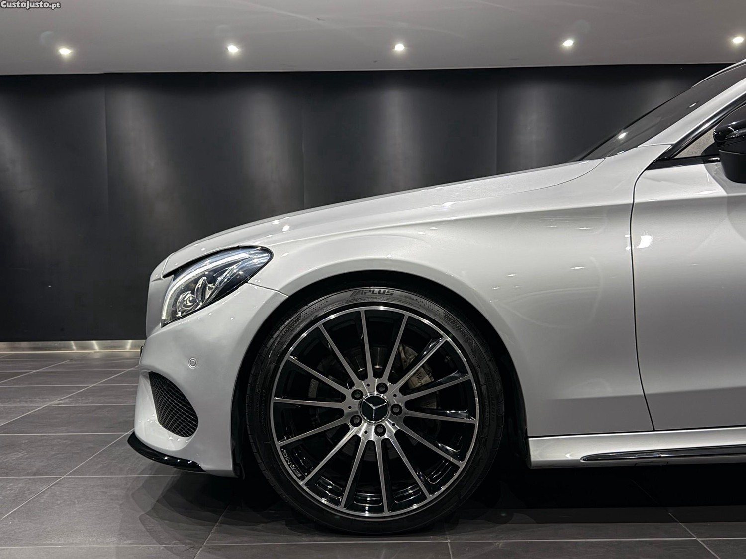 Mercedes-Benz C 220 d 9G-TRONIC AMG Line - 18 foto 3