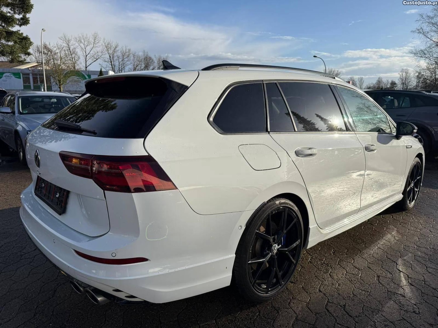 VW Golf 2.0 TSI R 4Motion — photo 2