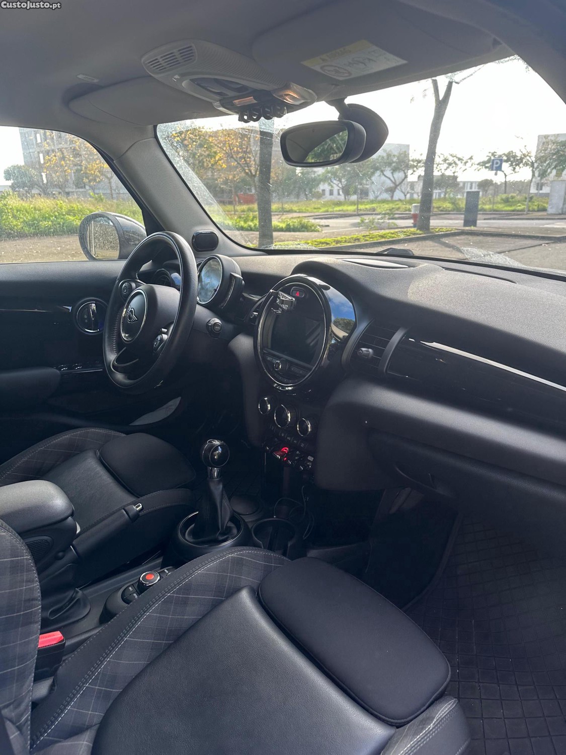MINI Cooper F55 LCI 1.5T 136cv — fotografia 5