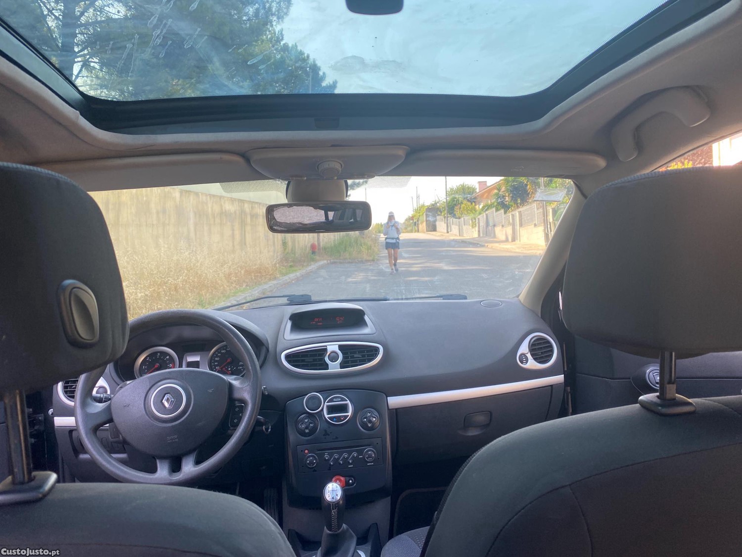 Renault Clio 1.5 DCI 90 CV Break — photo 2
