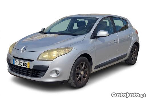 Renault Mégane 1.5 DCI - 10 — photo 4