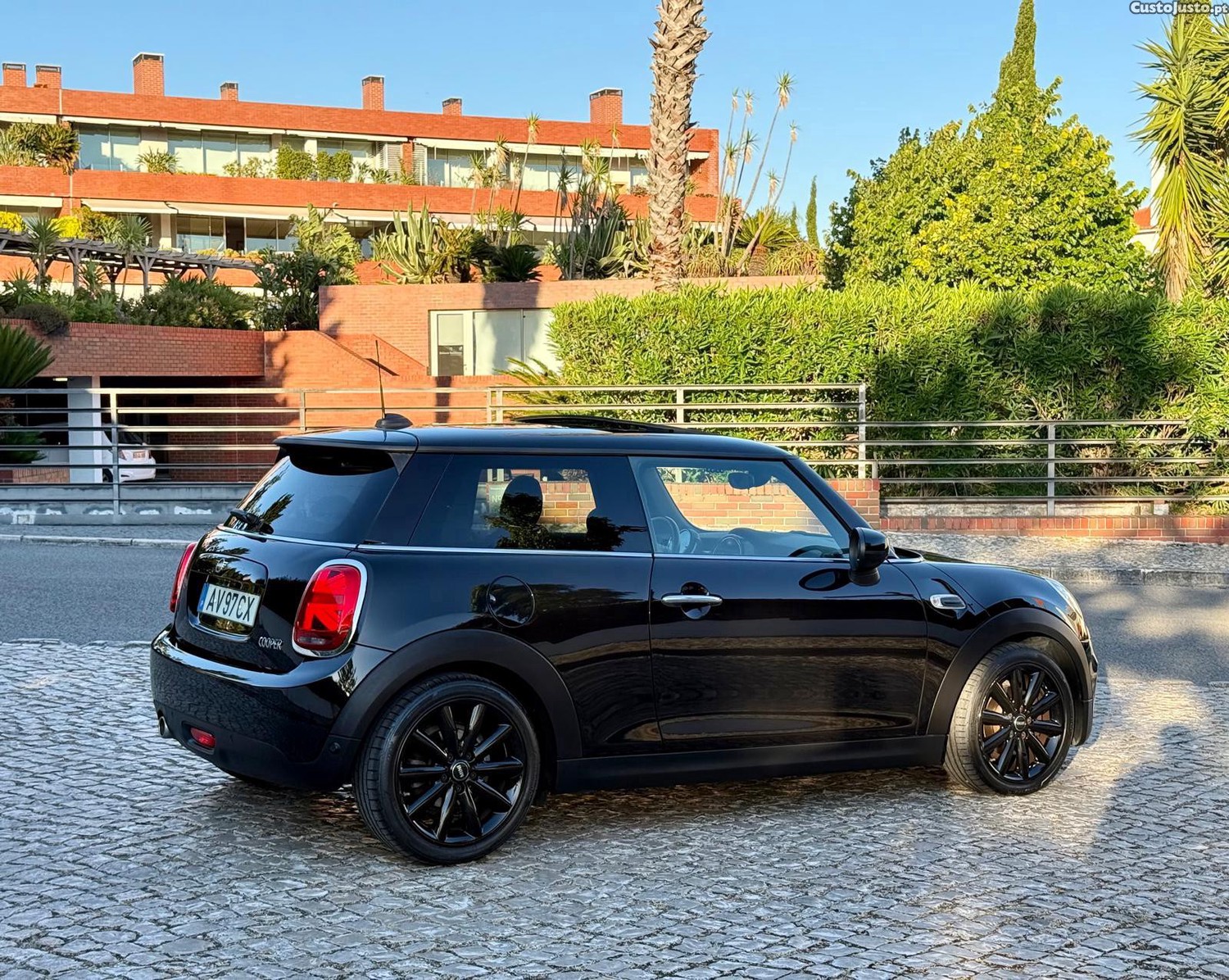 MINI Cooper LCI — fotografia 7