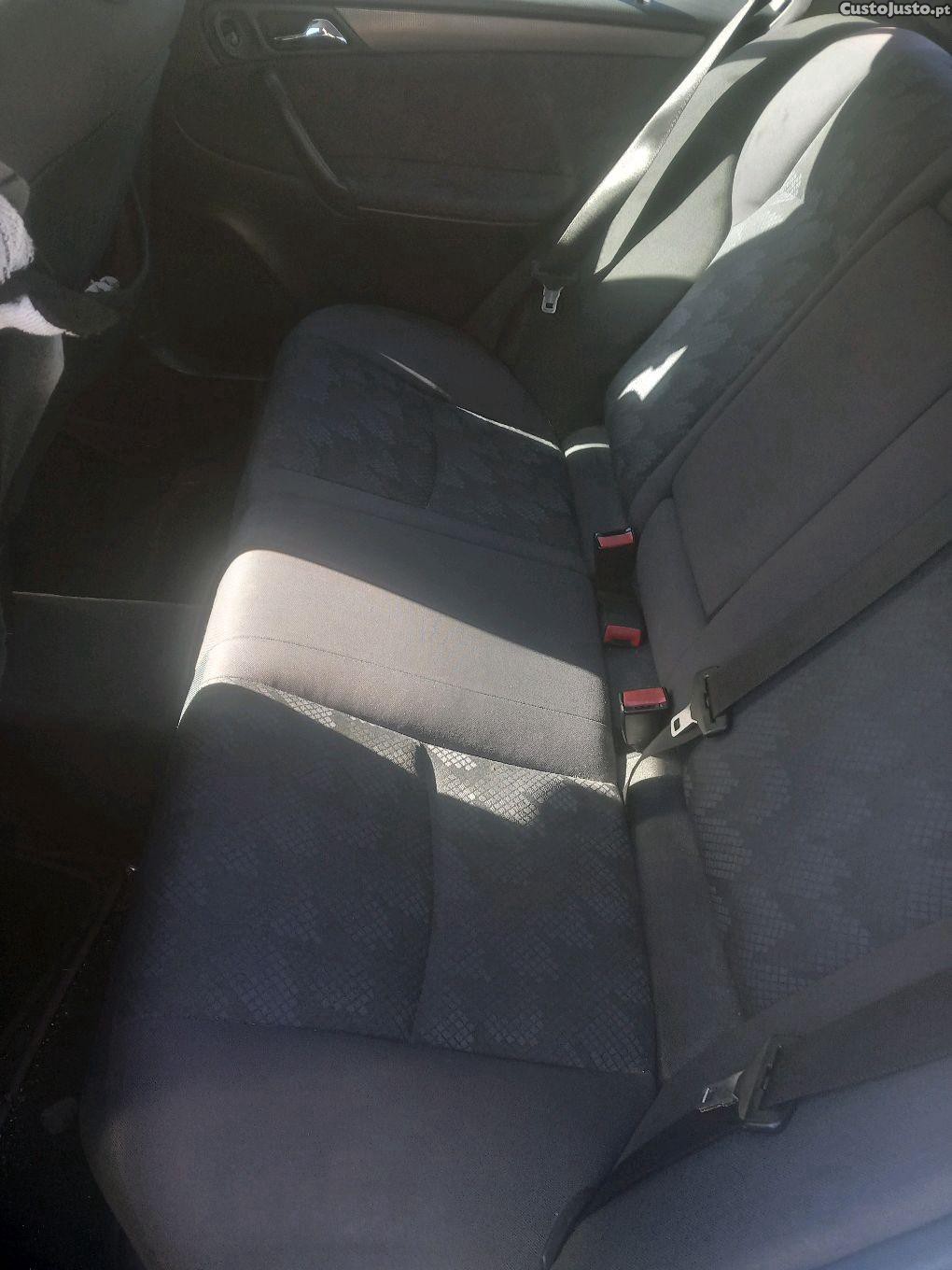 Mercedes-Benz C 220 2.2 — photo 5