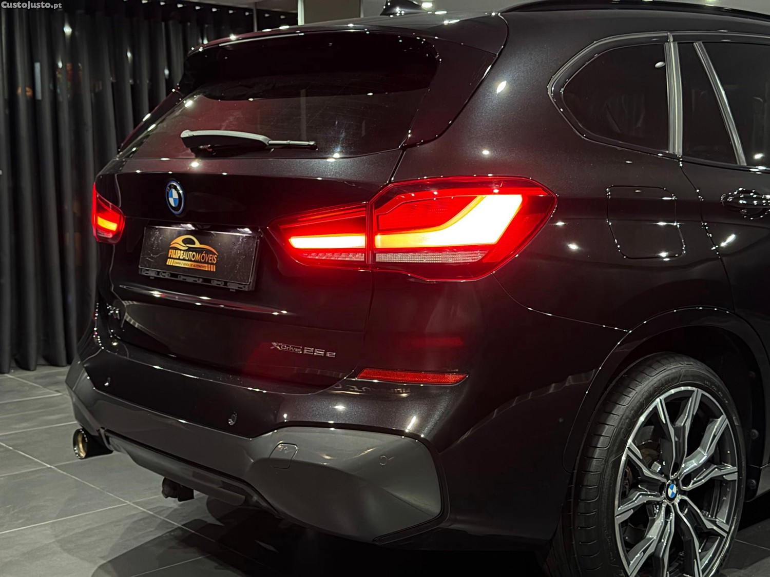 BMW X1 xDrive25e Pack Desportivo M — fotografia 14