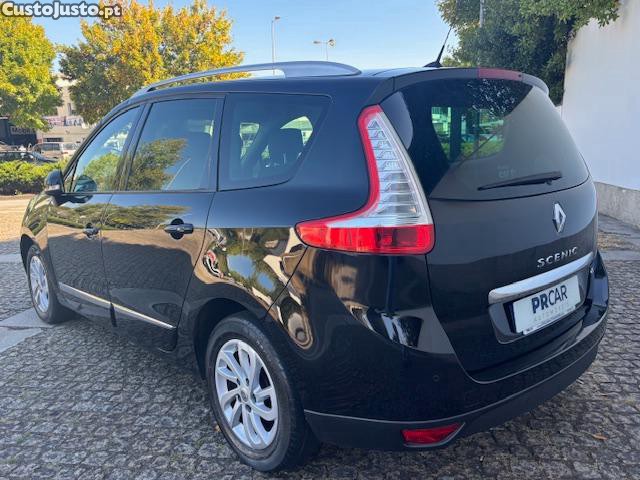 Renault Grand Scénic 1.5 dCi Dynamique S SS — fotografia 5