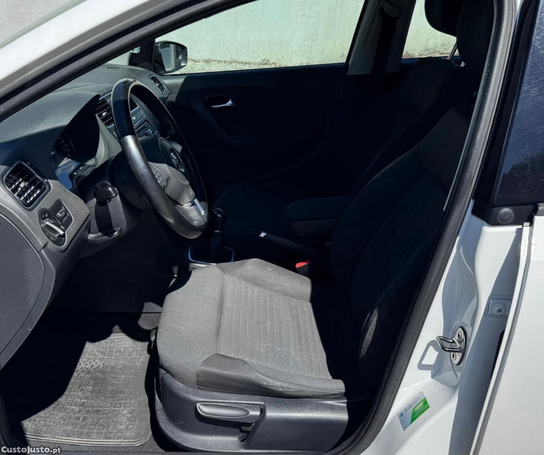 VW Polo 1.2 TSI R-LINE - 13 foto 5
