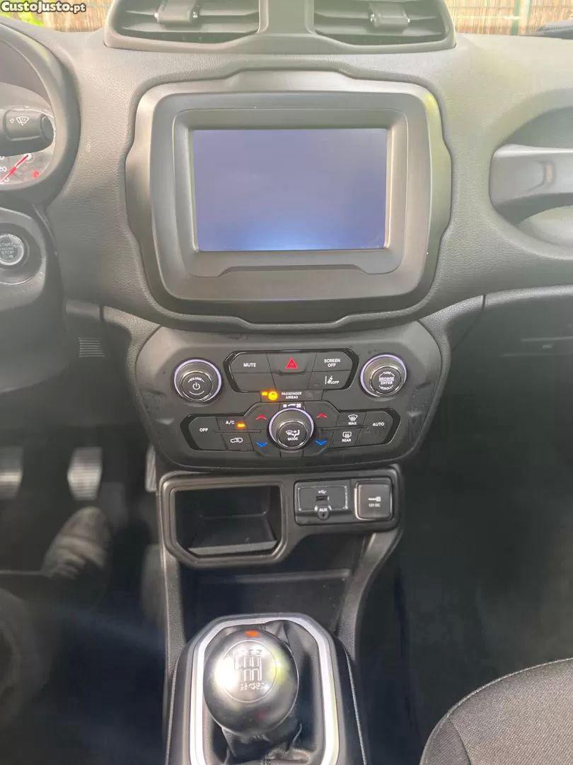 Jeep Renegade 1.0 t limited — fotografia 4