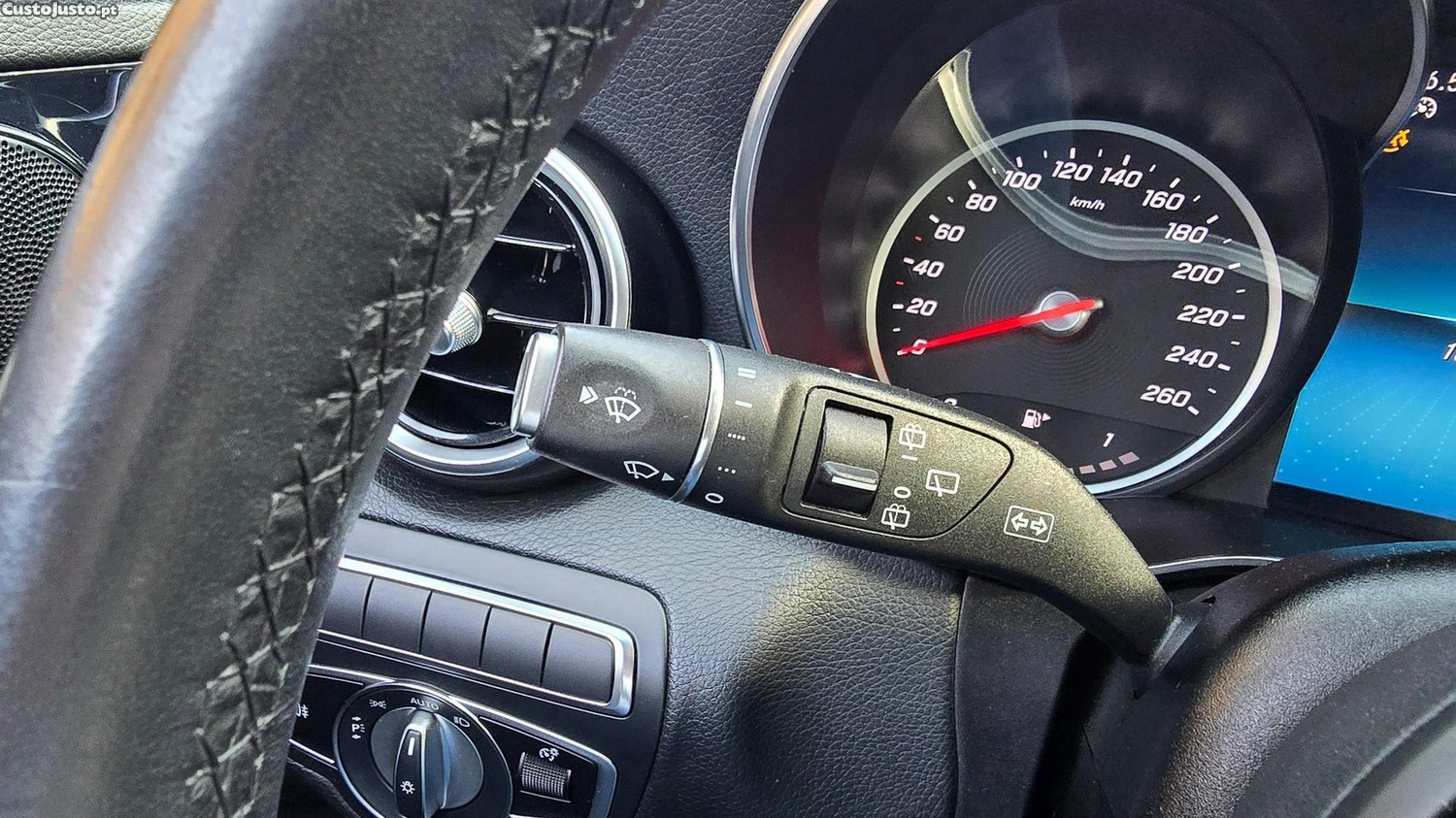 Mercedes-Benz C 220 d Avantgarde — fotografia 15