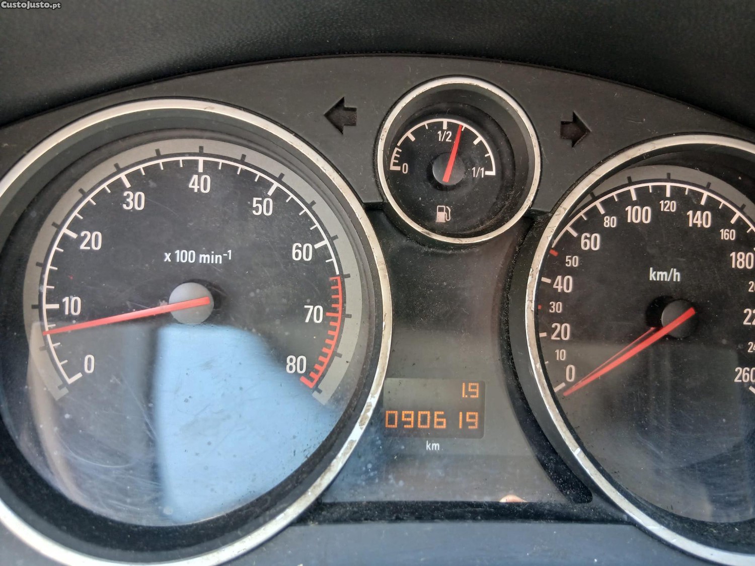 Opel Astra 1.4 — fotografia 4