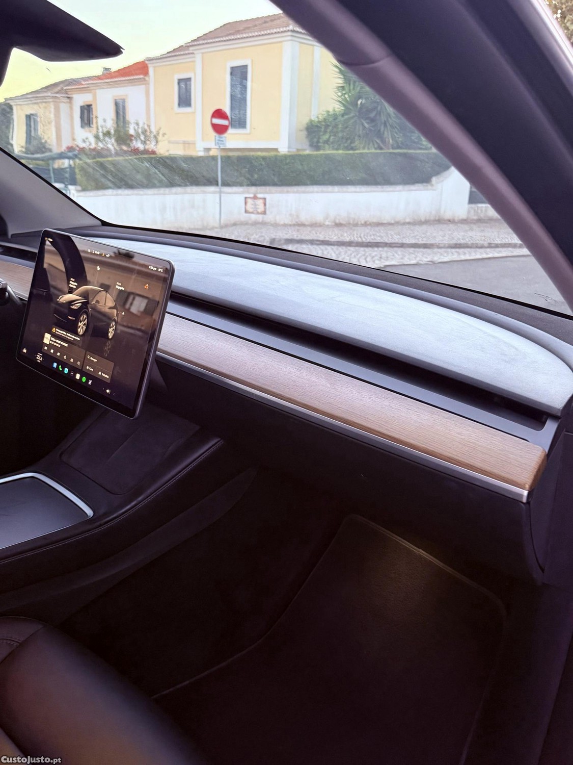 Tesla Model Y Y Dual motor 514 cv — photo 3