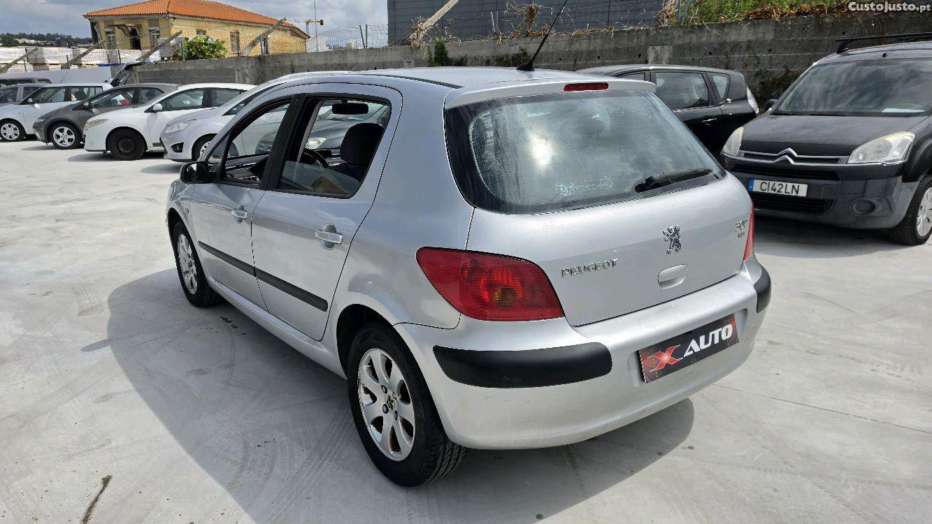 Peugeot 307 1.4 HDI — fotografia 8
