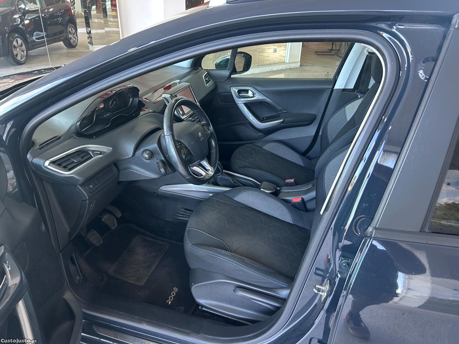 Peugeot 2008 1.2 VTI (57 MIL KM) - 18 — photo 5