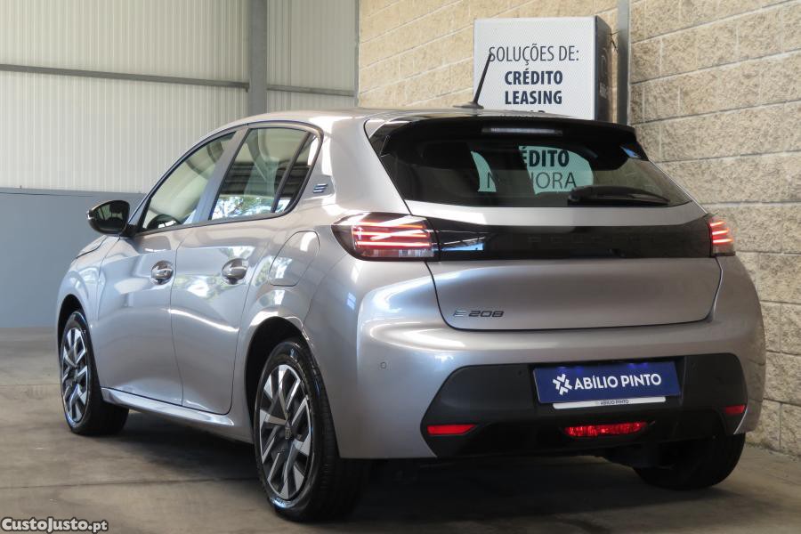 Peugeot e-208 50 kWh Active Pack — photo 3
