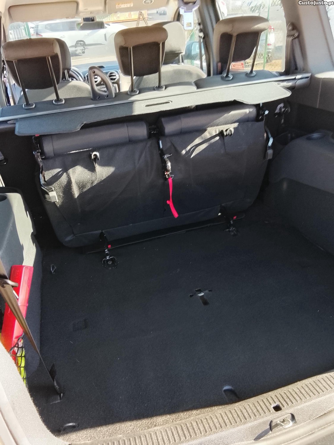 Dacia Lodgy 7 lugares 1.5 DCI — fotografia 3