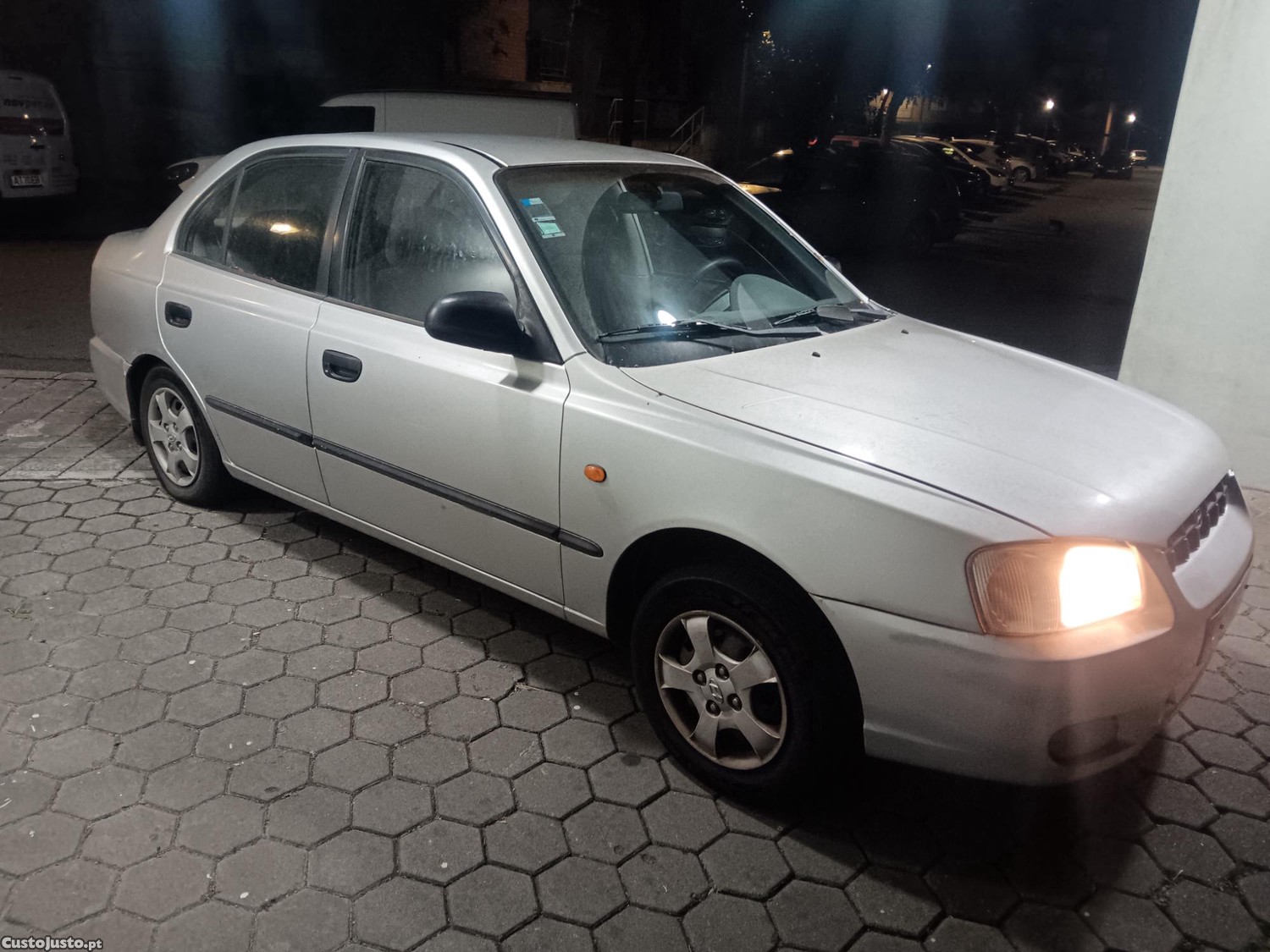 Hyundai Accent 1.3cc Sedan - 00 — photo 2