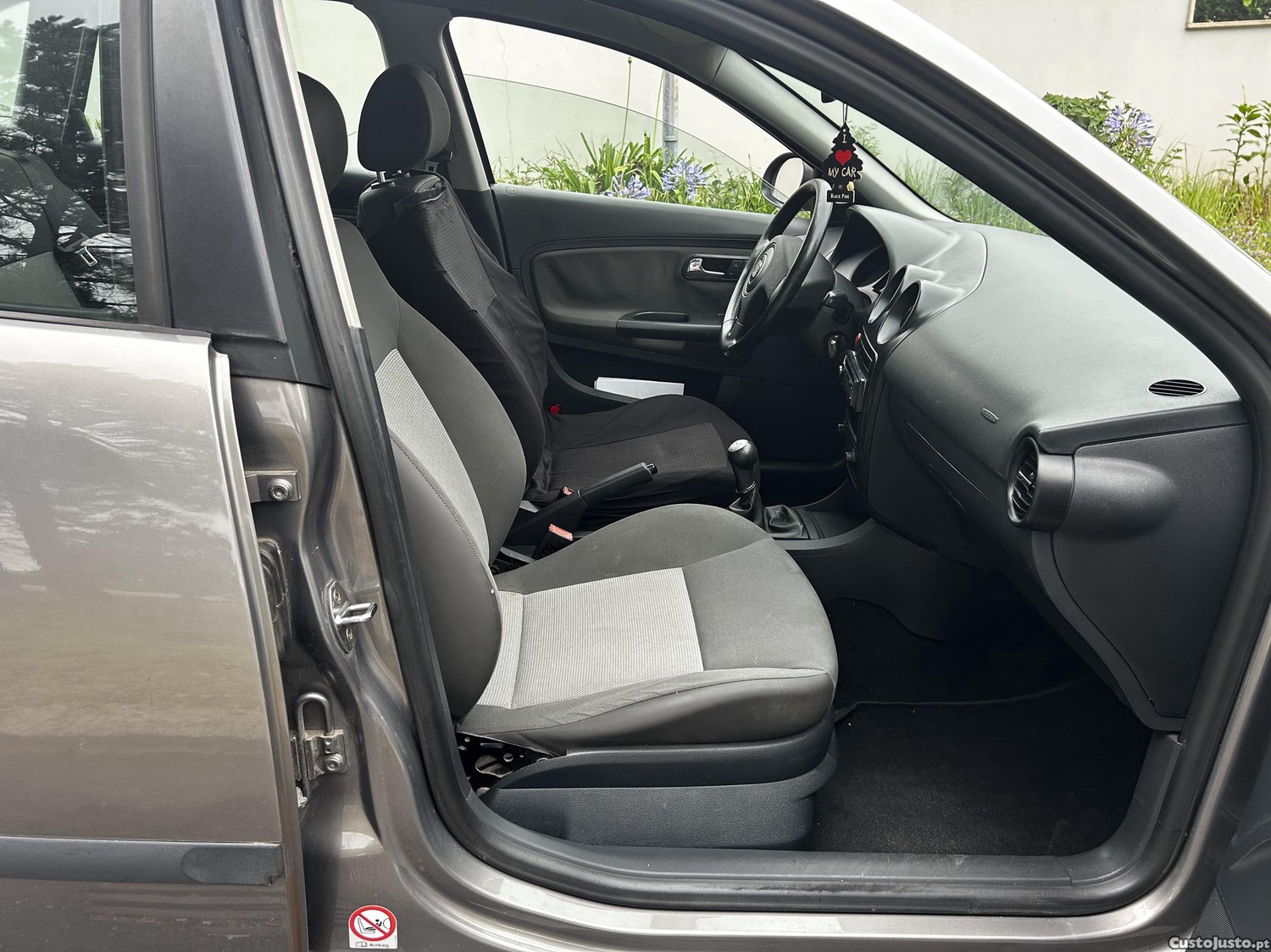 SEAT Ibiza 6L 1.2 12V — fotografia 2