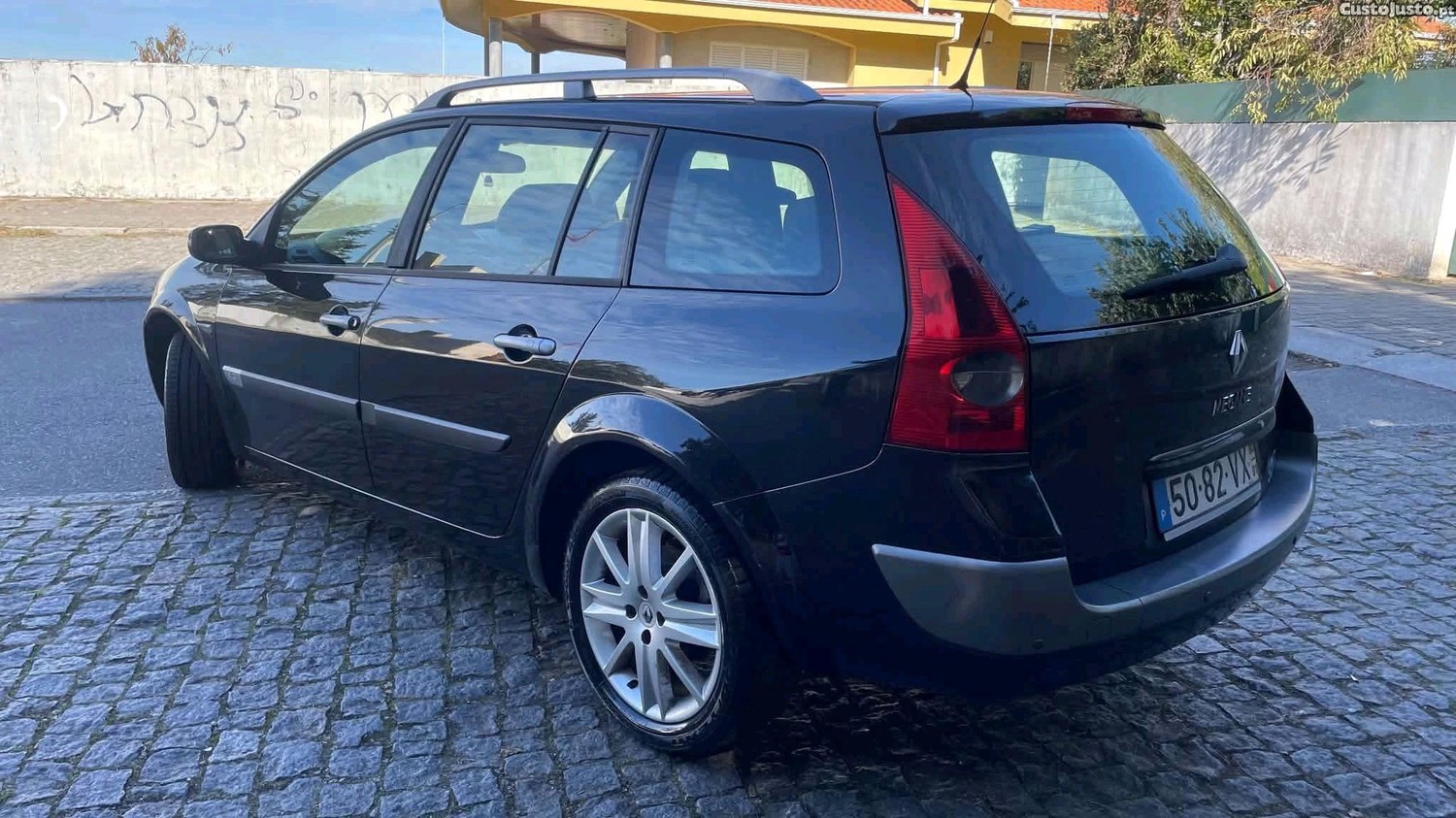 Renault Mégane . — photo 3
