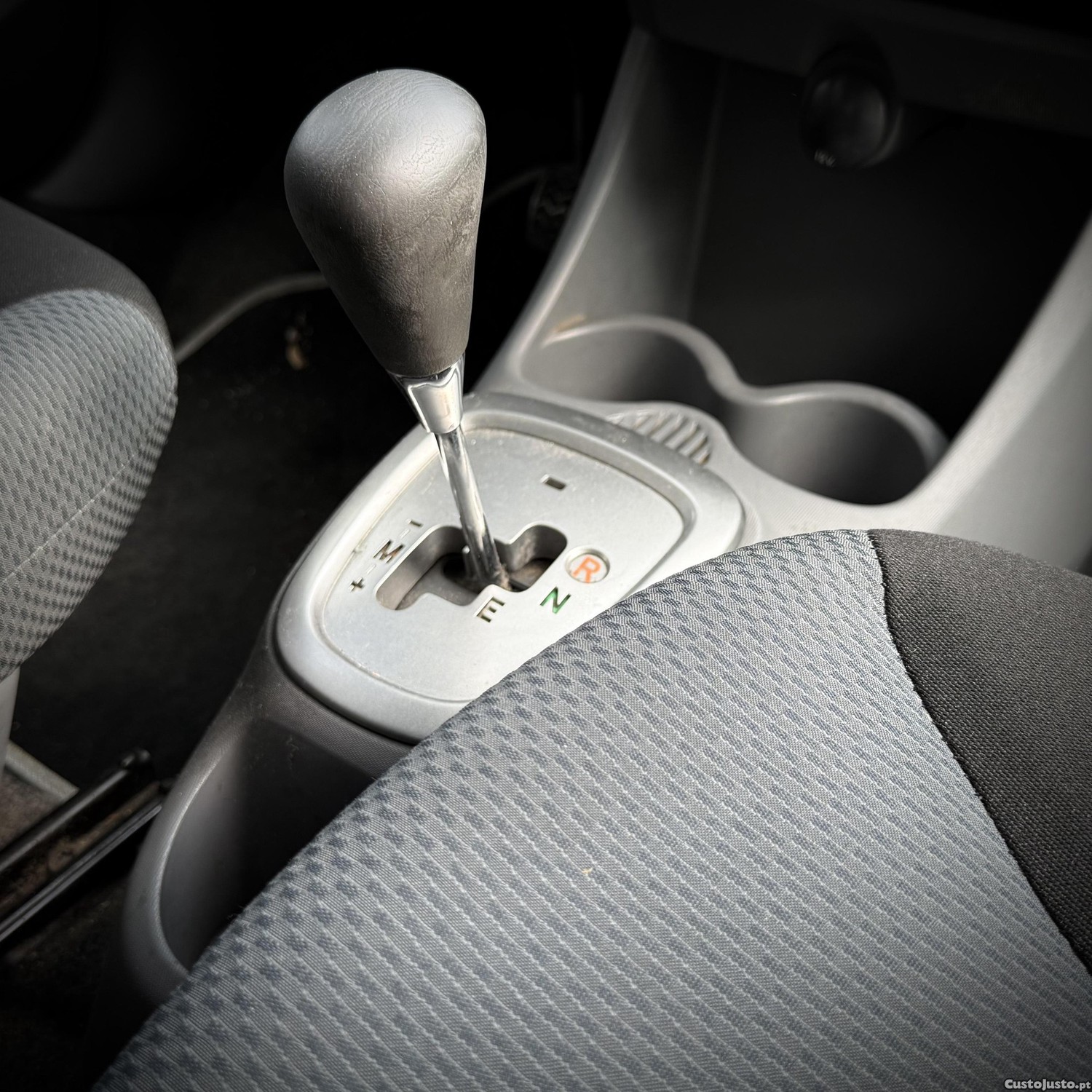 Toyota Aygo 1.0Caixa Automática — fotografia 8