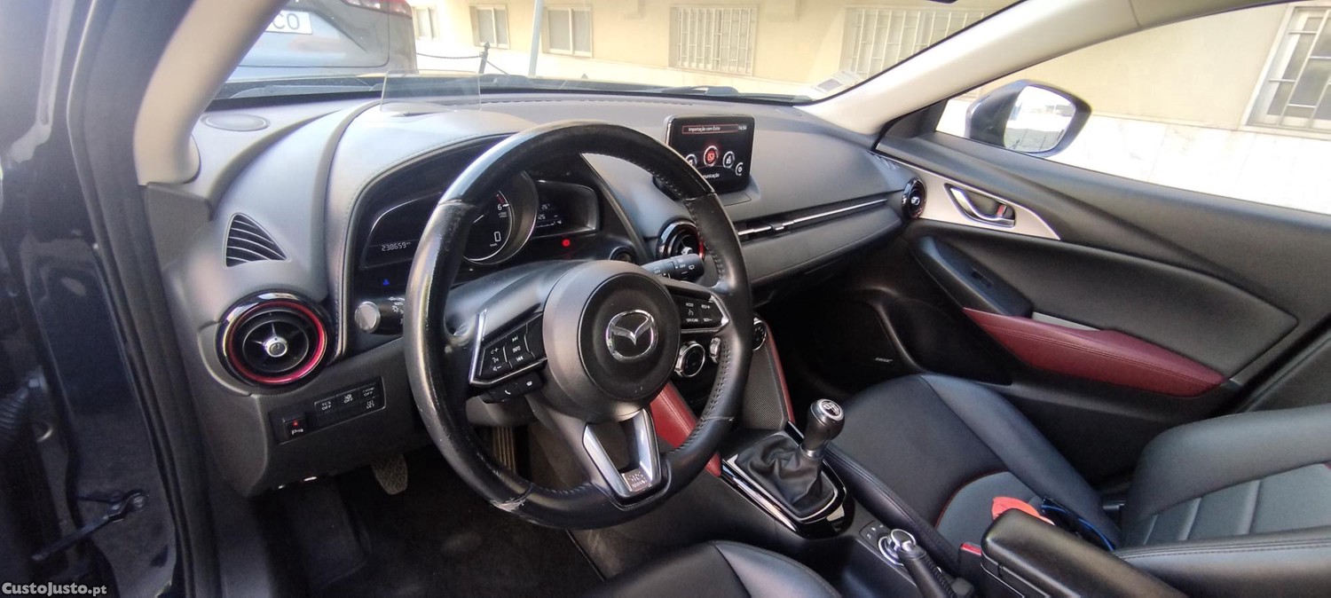 Mazda CX-3 1.5D 105cv Ecellence Navi Revisoes marca — fotografia 5