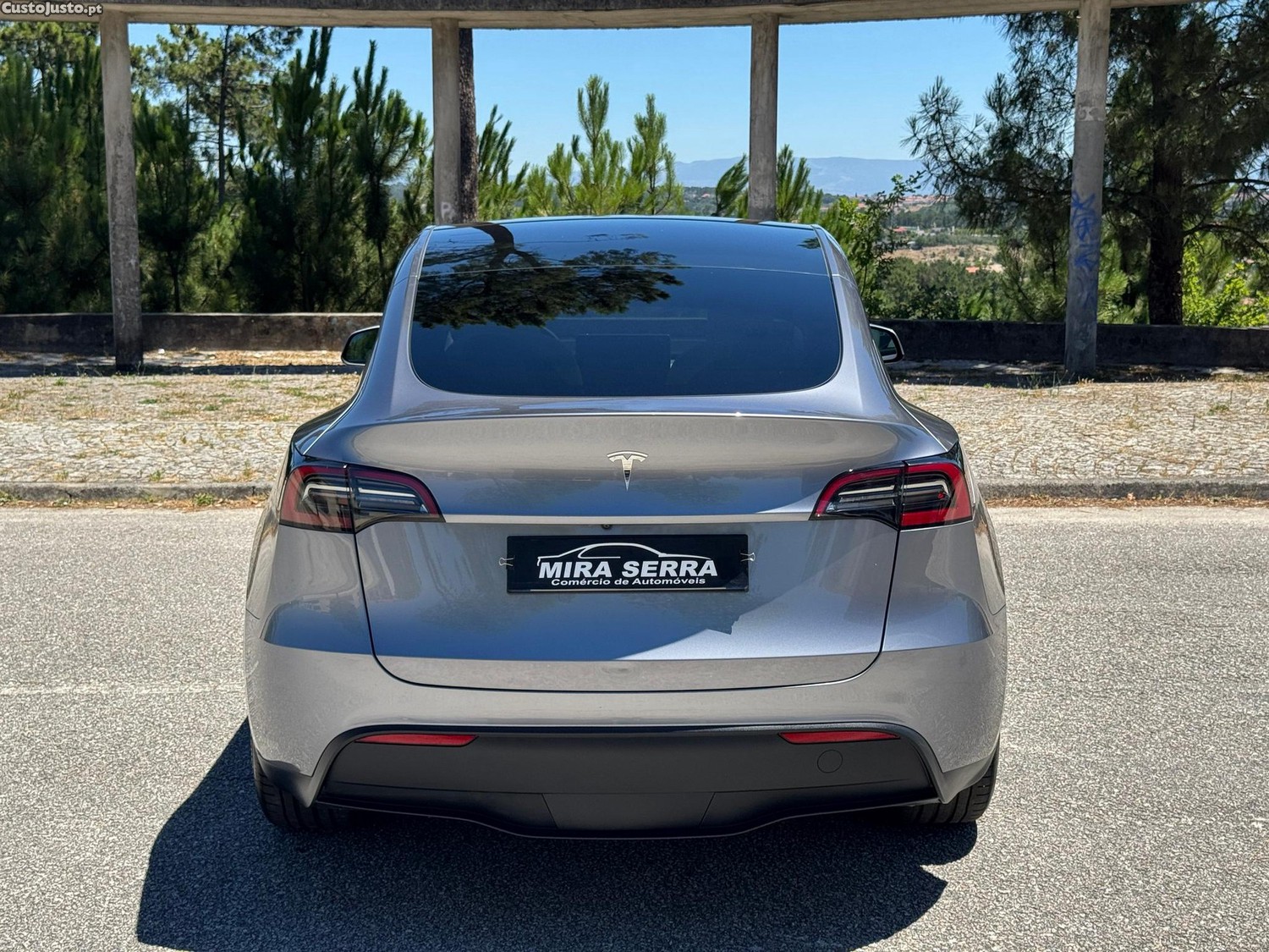 Tesla Model Y Long Range Tração Traseira — fotografia 18