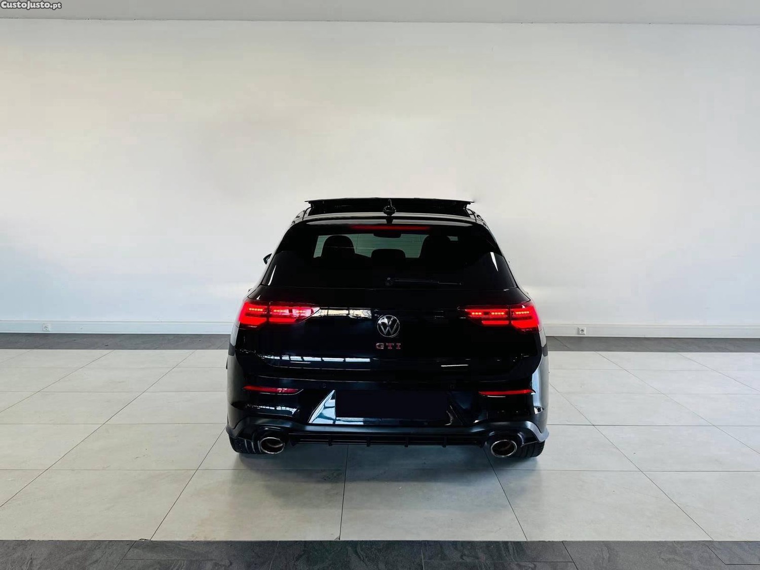 VW Golf 2.0 TSI GTI — photo 3