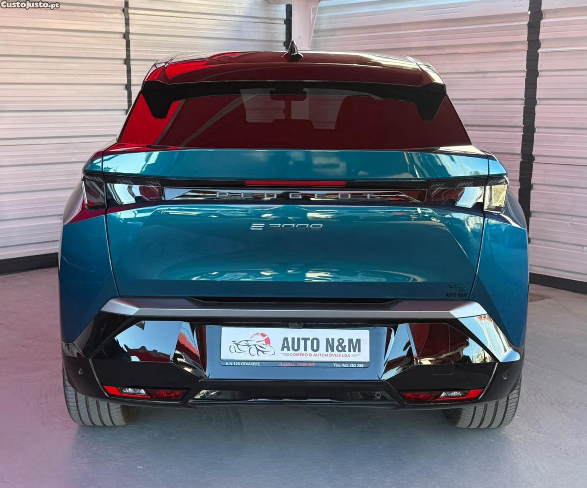 Peugeot e-3008 ... GT 157 KW BATERI — photo 3