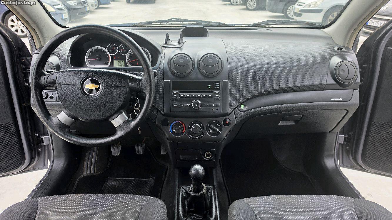 Chevrolet Aveo 1.2 — fotografia 6