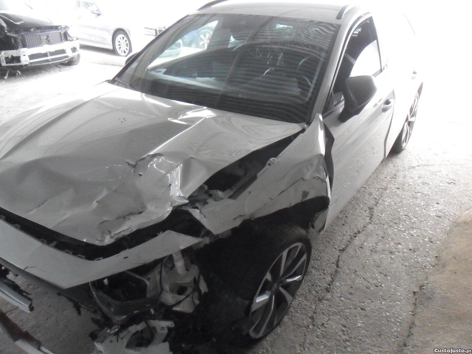 SEAT Leon ST 1.5 TSI e-Hybrid FR DSG — fotografia 9