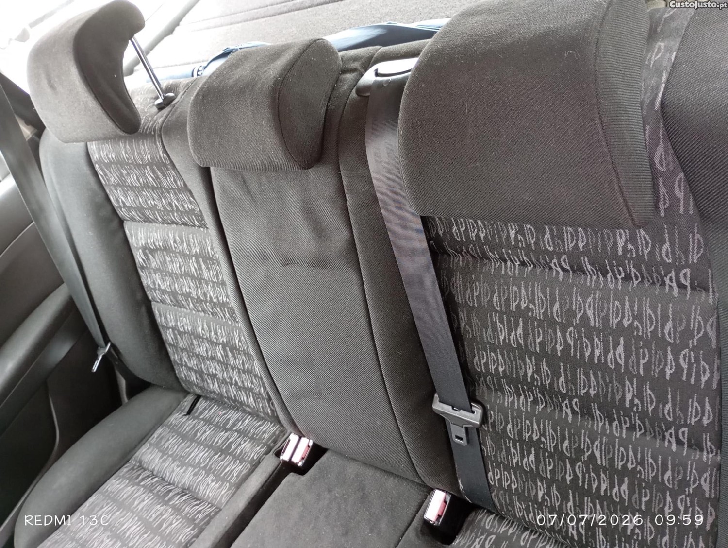 Peugeot 307 1.4 hdi — fotografia 2