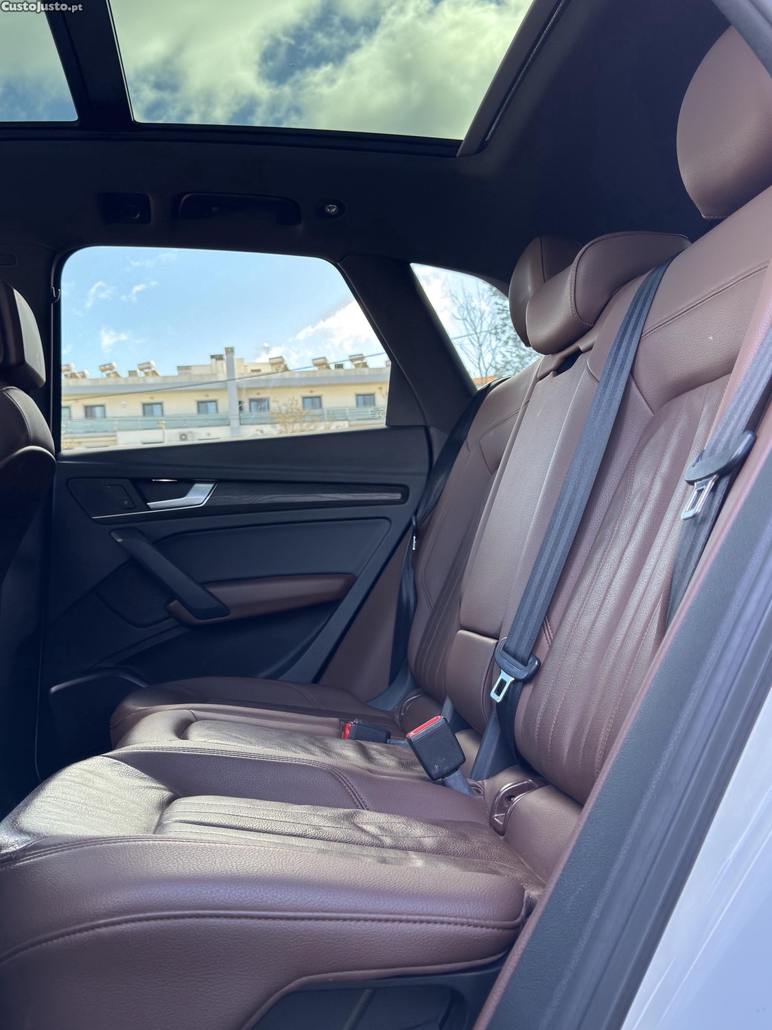 Audi Q5 2.0 TFSI QUATTROS-TRONIC — fotografia 4