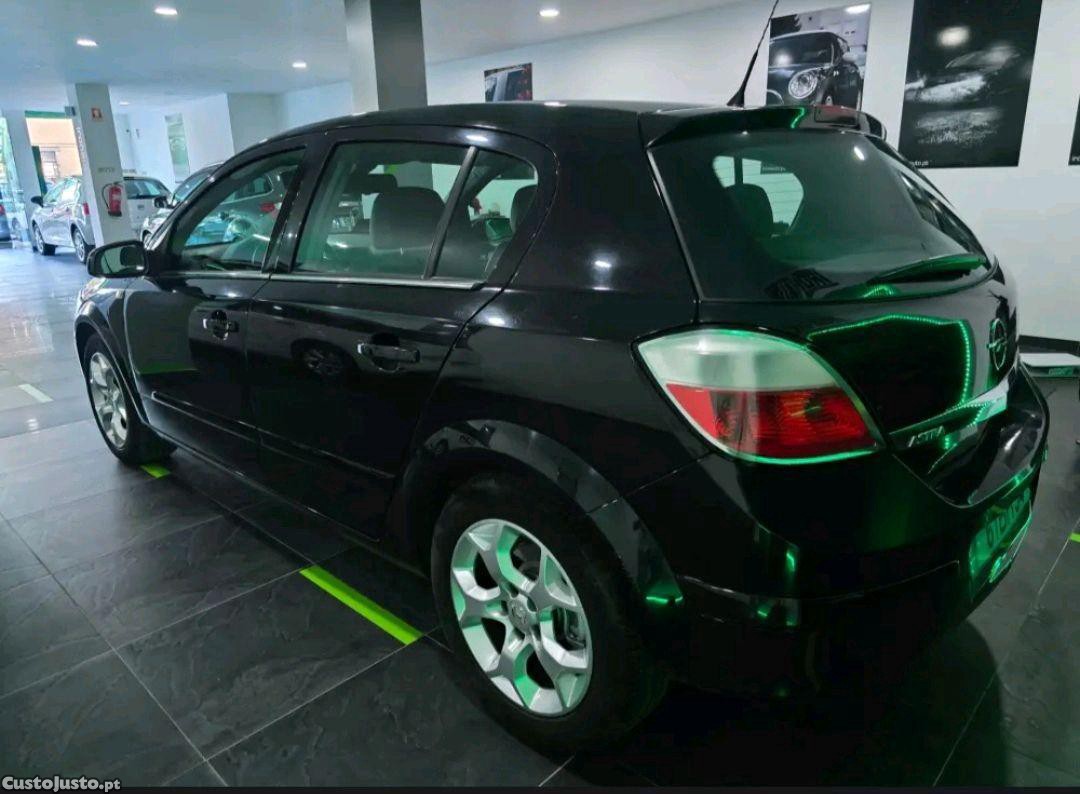 Opel Astra 1.3 CDTI — photo 5