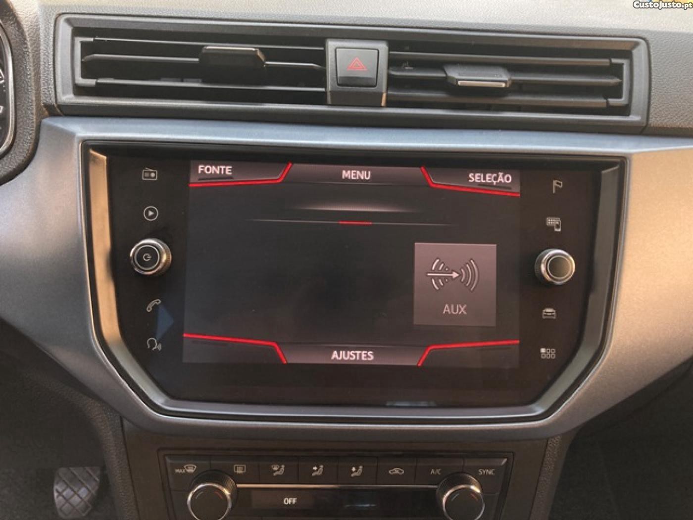 SEAT Arona 1.6 TDI Reference — fotografia 7